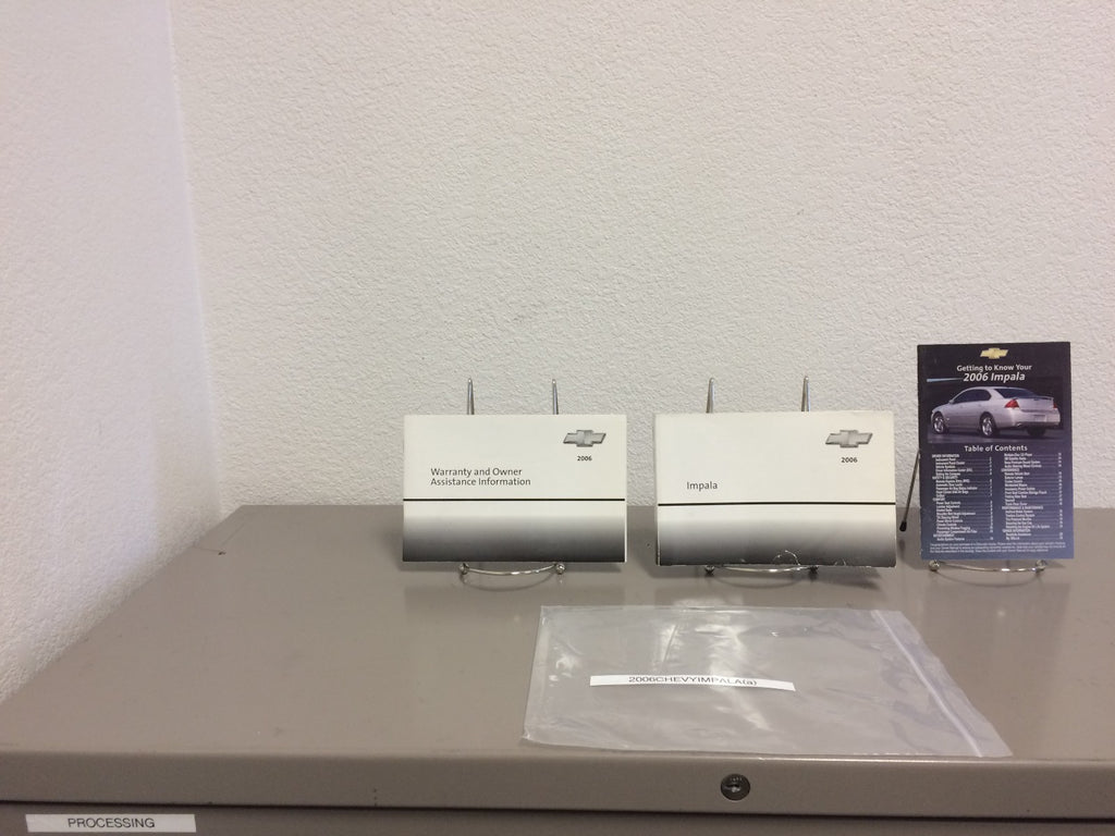 2006 Chevrolet Chevy Impala Genuine OEM Owner's Manual Set-Free Shipping.