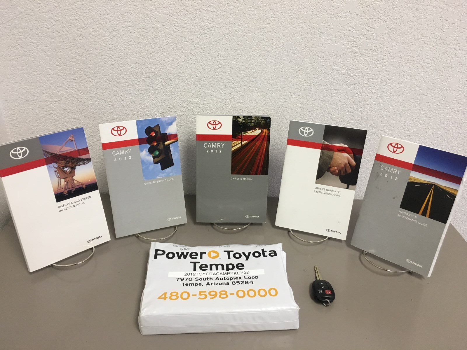 2012 Toyota Camry Genuine OEM Owner's Manual Set w/Case & Bonus Key FOB