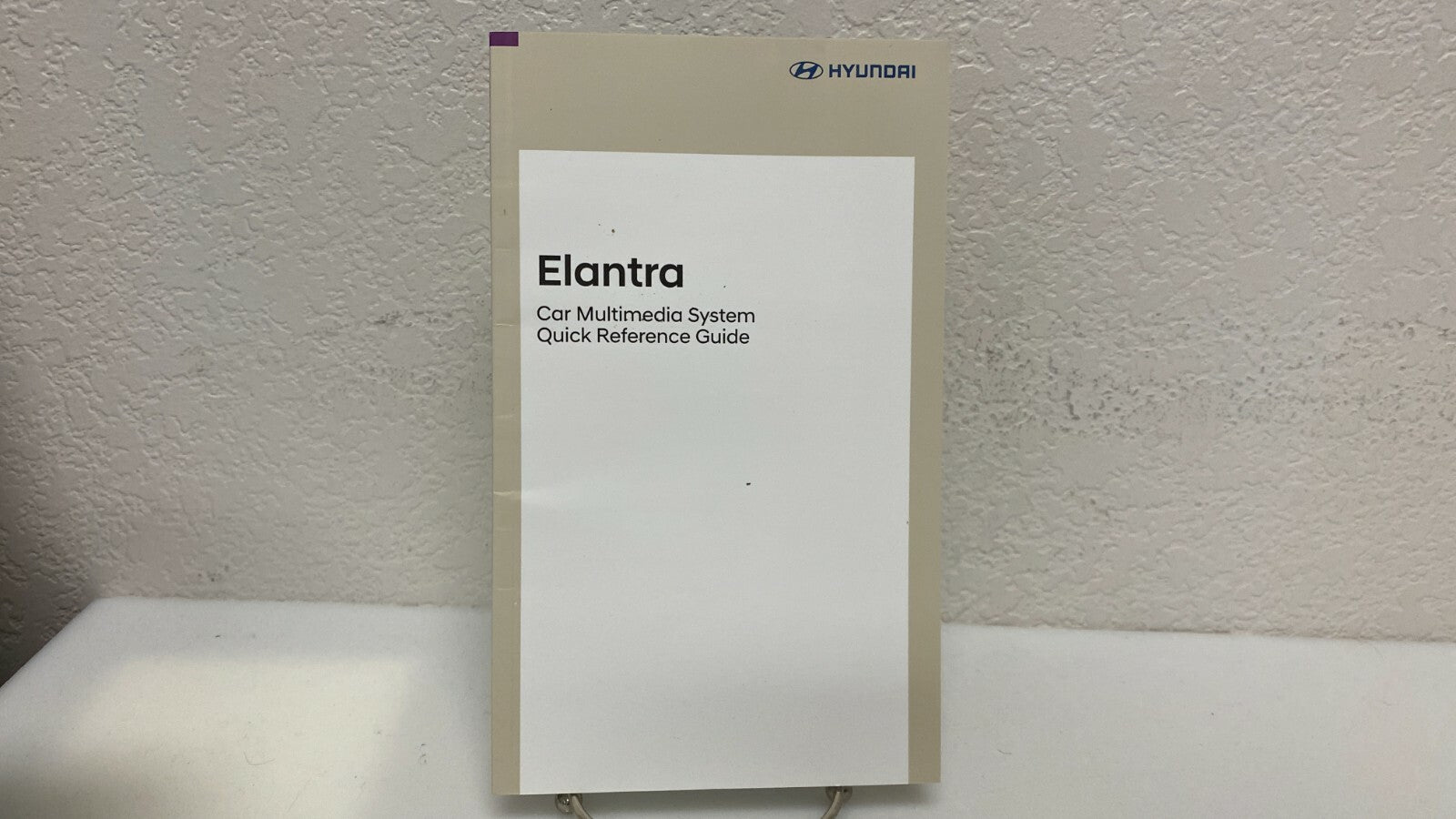 2020 Hyundai Elantra Genuine OEM Owner's Manual Set w/Clear Case-Free Shipping!