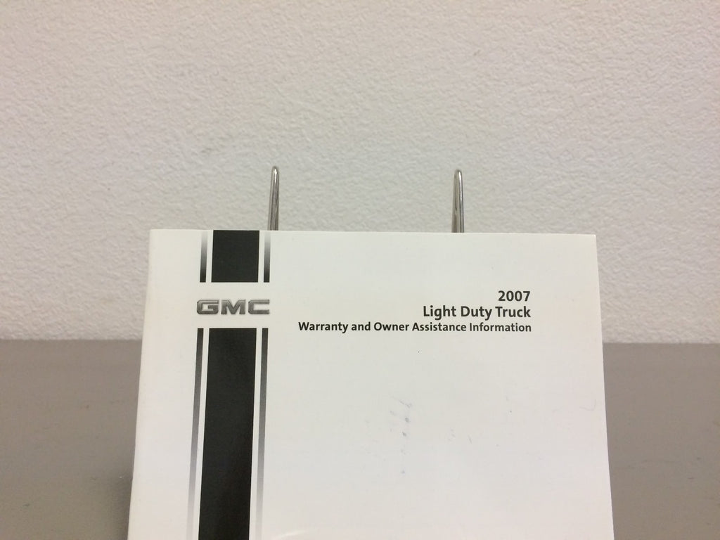 2007 GMC Sierra 1500 Genuine OEM Owner's Manual w/Case & Bonus Key FOB