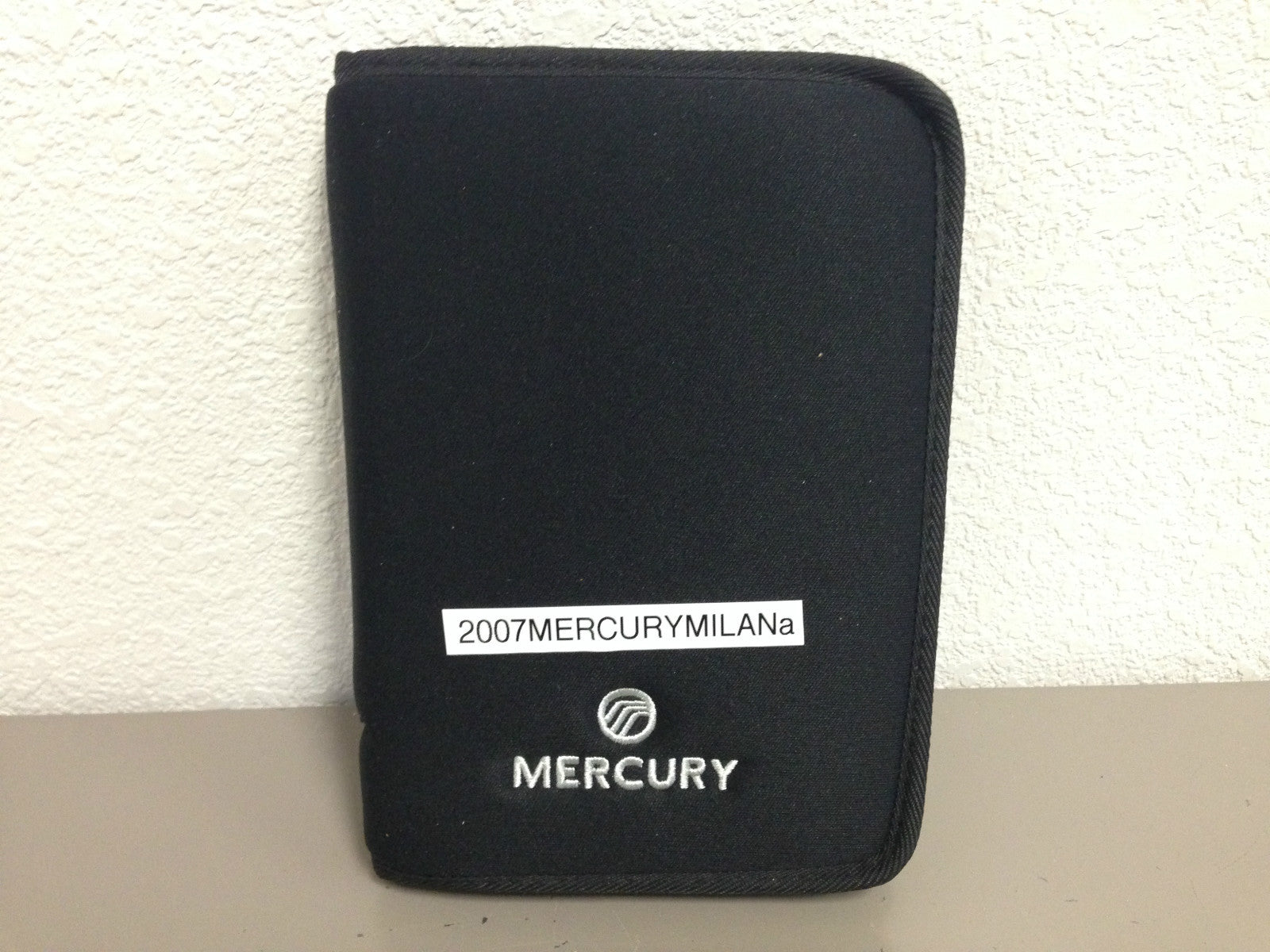 2007 Mercury Milan Genuine OEM Owner's Manual Set with Case - Free shipping!