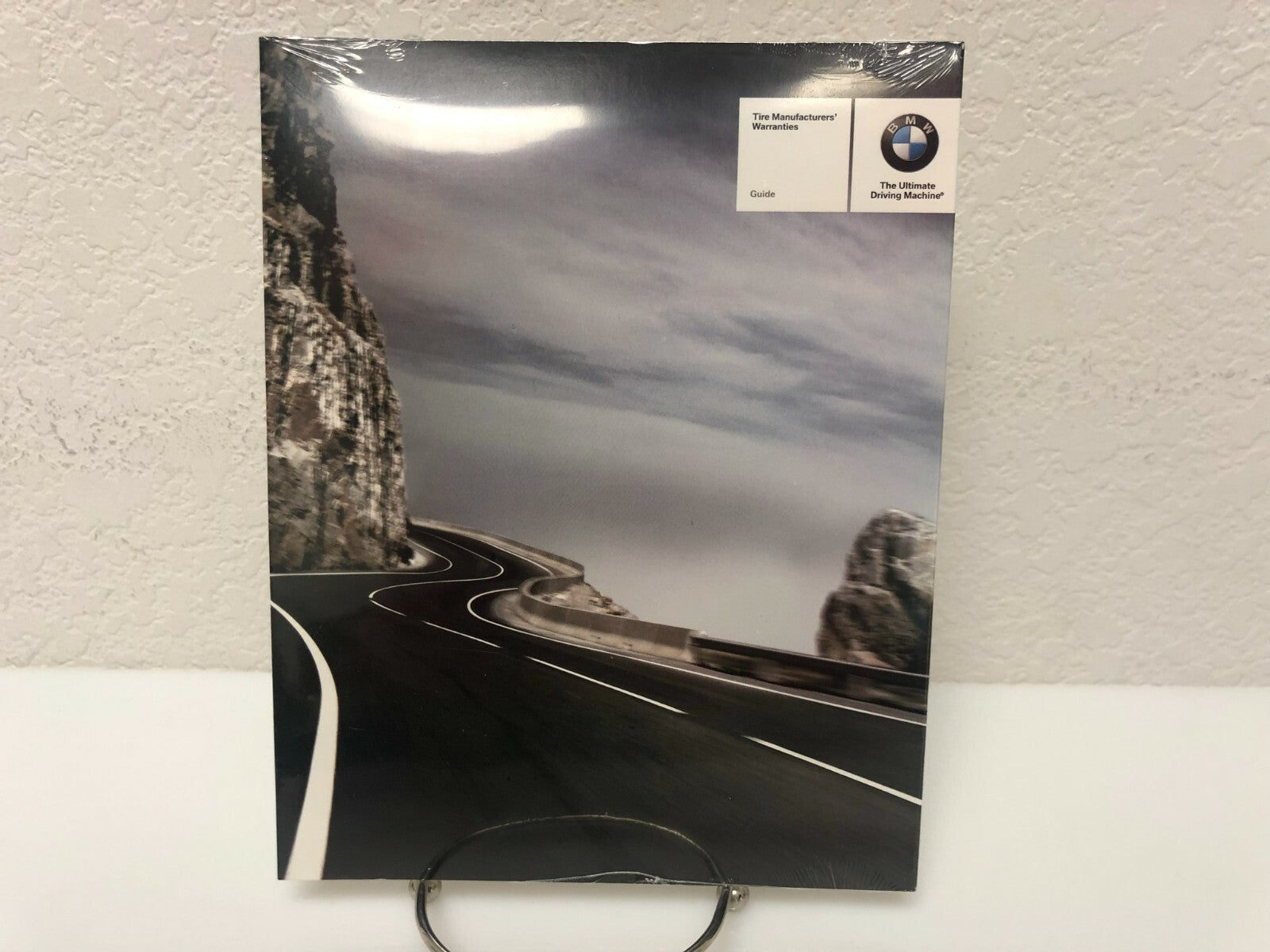 2012 BMW 3 Series Sedan 320i 328i 335i OEM Owner's Manual w/BMW Case & iDrive