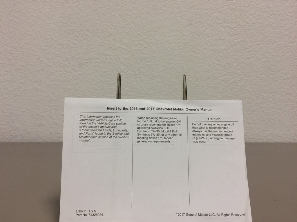 2017 Chevrolet Malibu Genuine OEM Owner's Manual Set--Free Shipping!