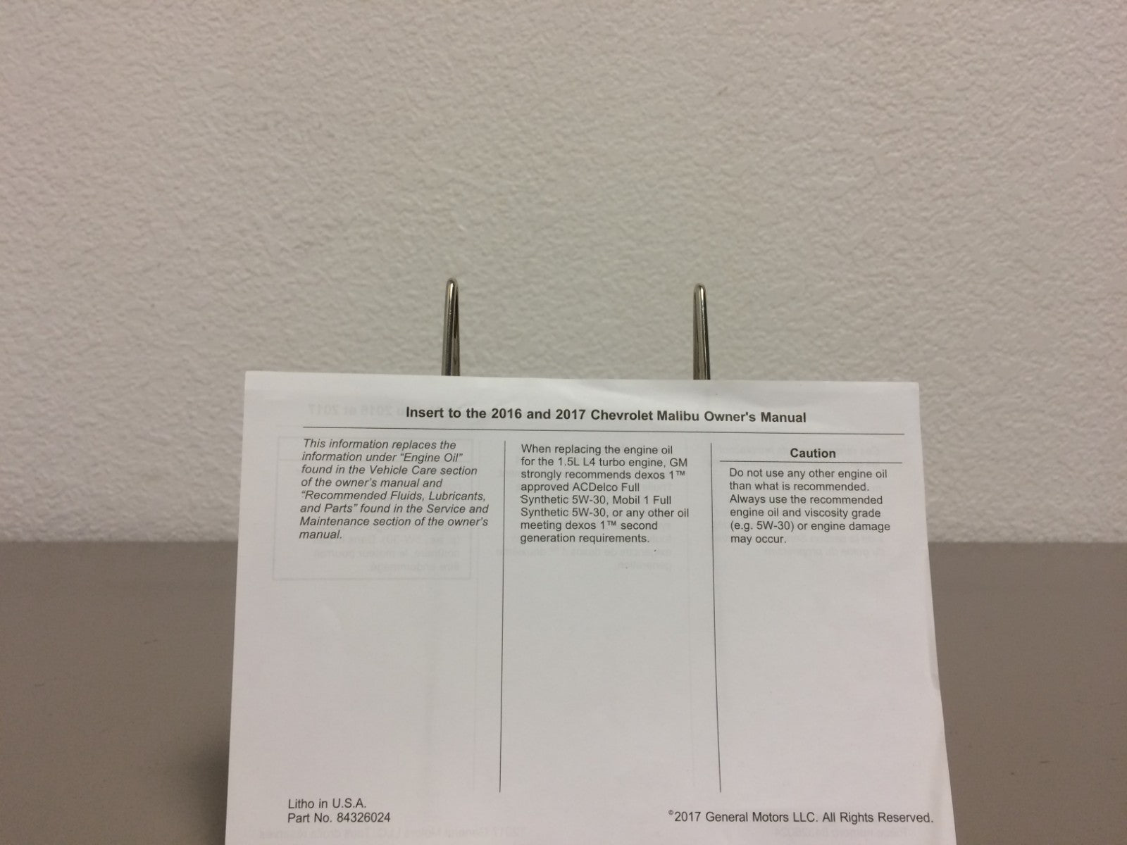 2017 Chevrolet Malibu Genuine OEM Owner's Manual Set--Free Shipping!