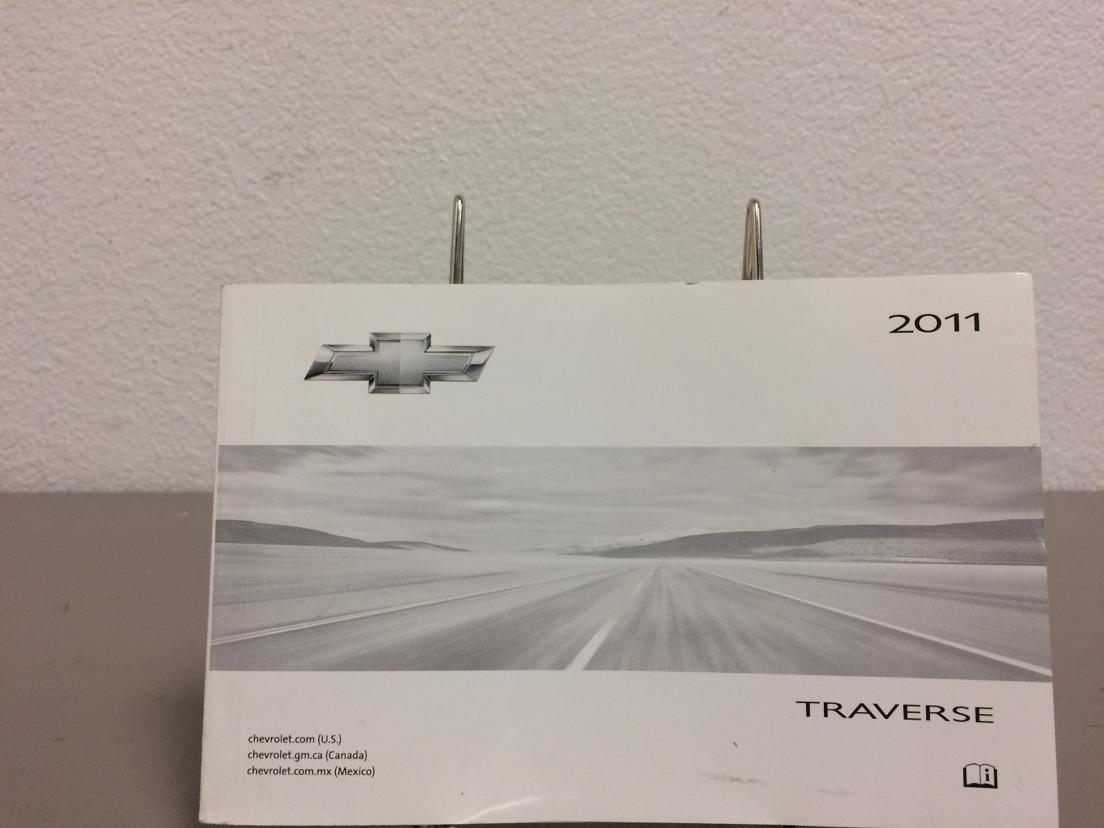 2011 Chevrolet Traverse Genuine OEM Owner's Manual Set--Free Shipping!