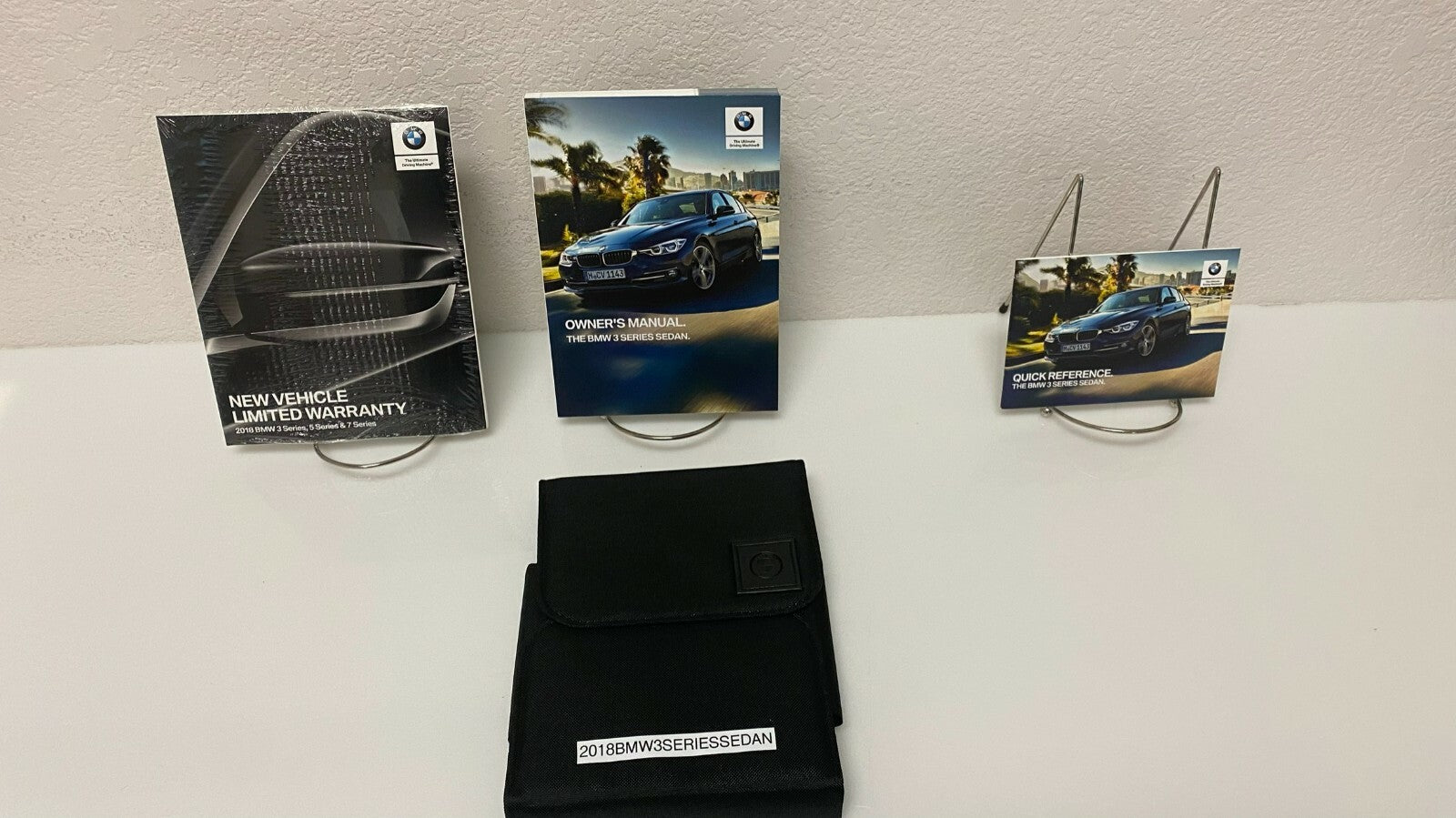 2018 BMW 3 Series Sedan 320i 330i 340i 328d Genuine OEM Owne's Manual Set w/Case