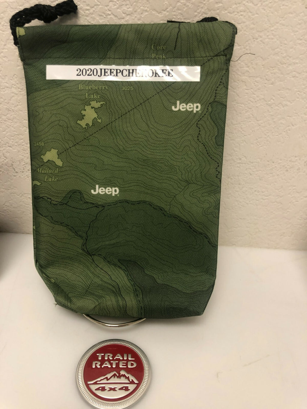 2020 Jeep Cherokee Genuine OEM Owner's Manual w/Jeep Case Free Shipping !