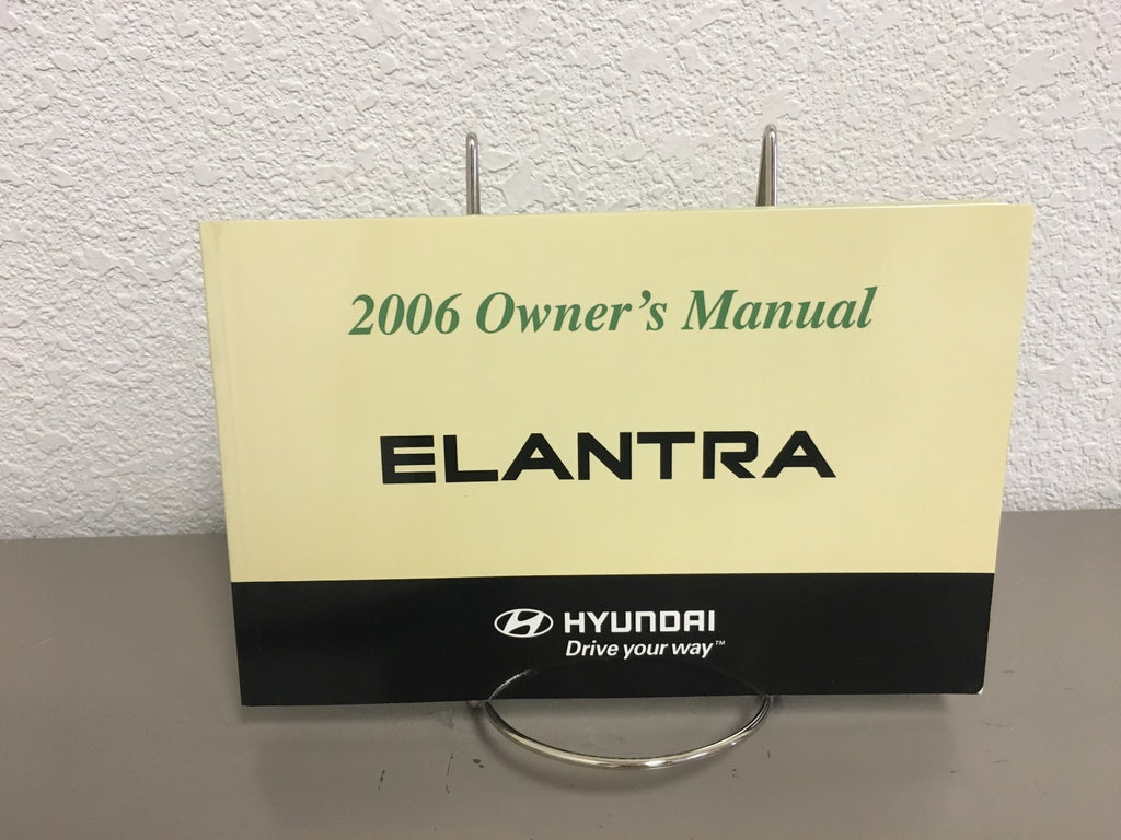 2006 Hyundai Elantra Genuine OEM Owner's Manual Set w/Case & Bonus Key FOB