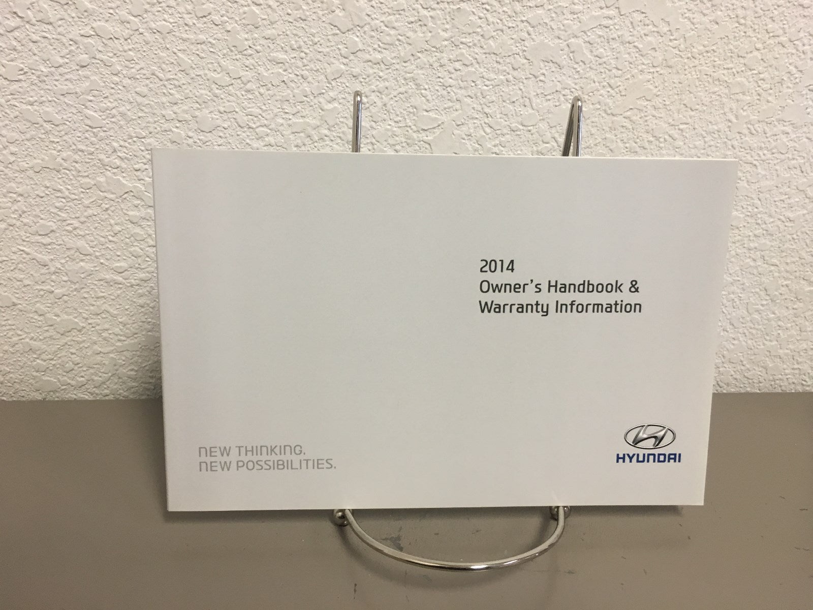 2014 Hyundai Tucson Genuine OEM Owner's Manual Set w/Case & Bonus Key FOB