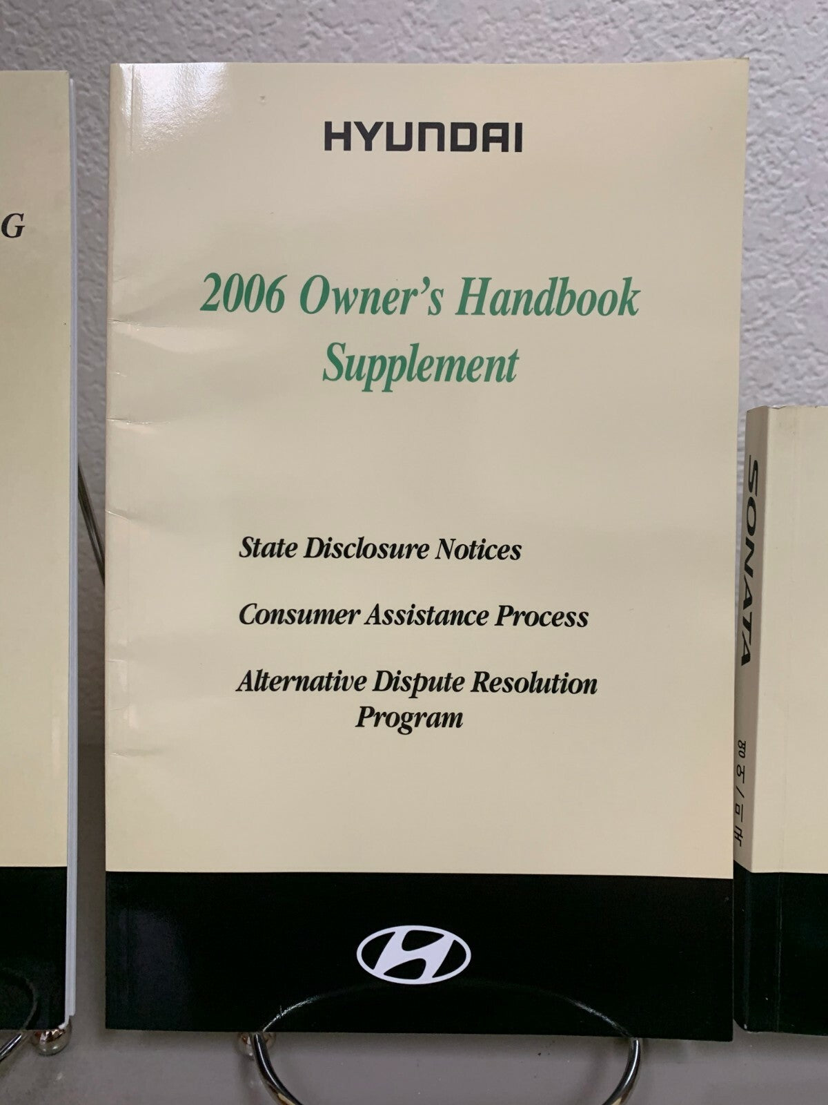 2006 Hyundai Sonata Genuine OEM Owner's Manual Set w/Hyundai Case--Free Shipping