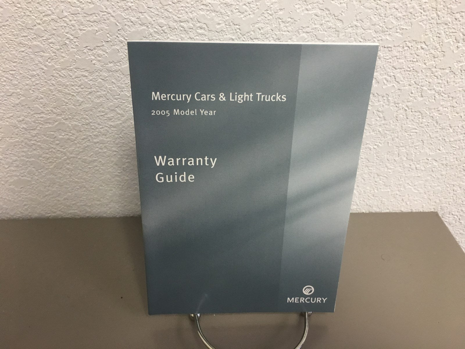 2005 Mercury Mariner Genuine OEM Owner's Manual Set w/Case and Bonus Key FOB