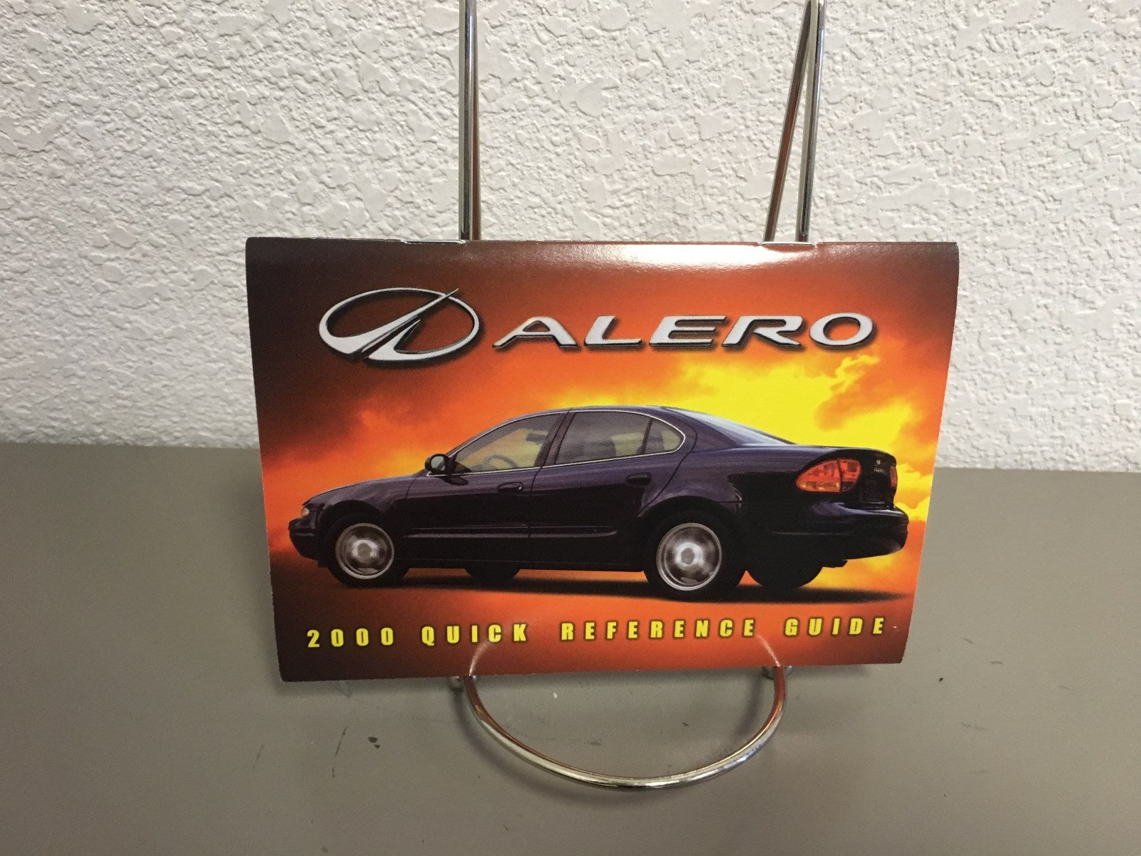 2000 Oldsmobile Alero Genuine OEM Owner's Manual Set w/Case & Bonus Key FOB