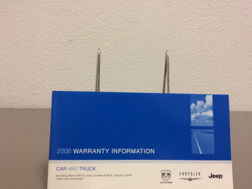 2006 Chrysler 300 Genuine OEM Owner's Manual Set w/Case--Free Shipping!
