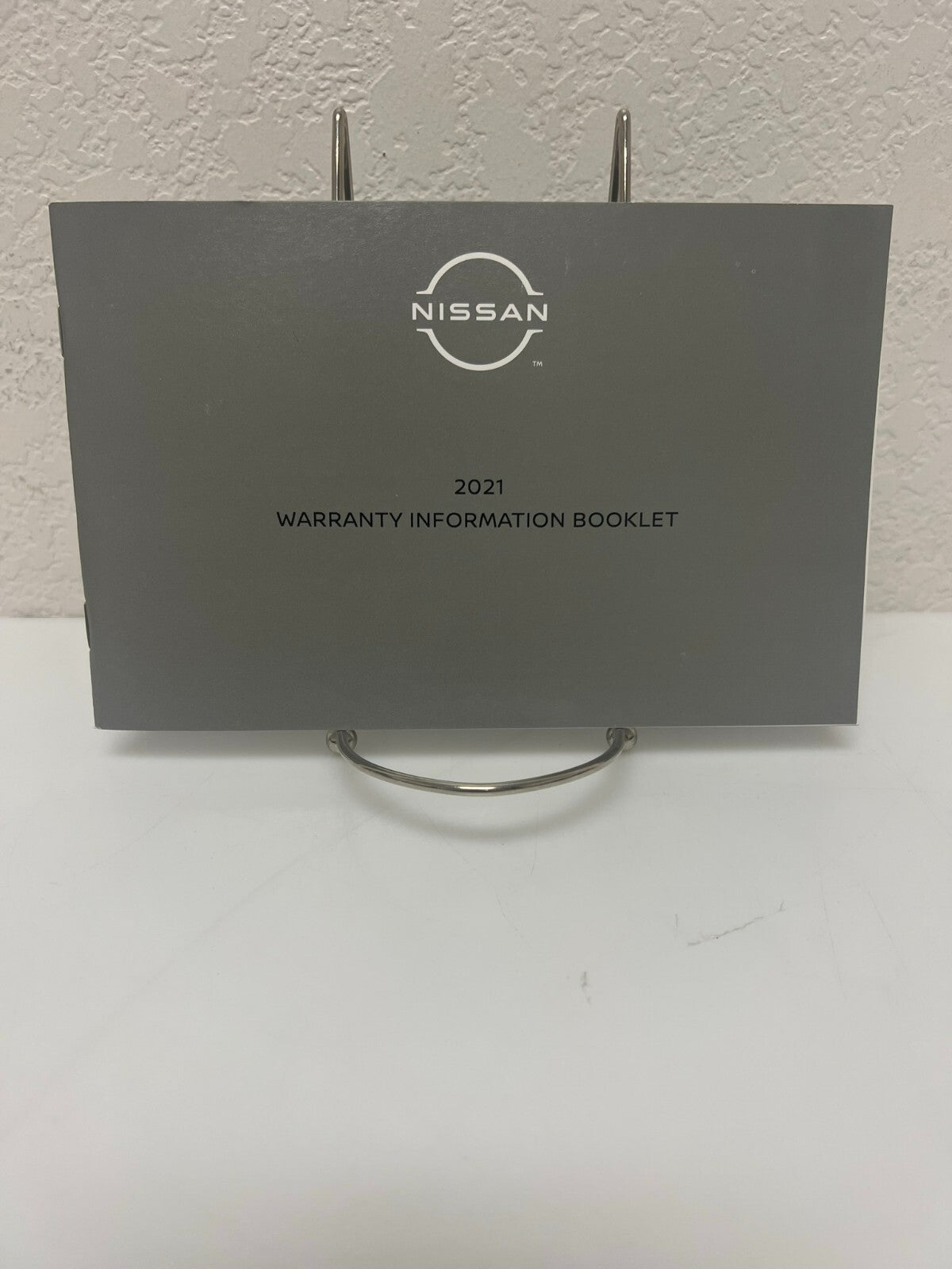 2021 Nissan Versa Genuine OEM Owner's Manual Set W/Black Case & Free Shipping!