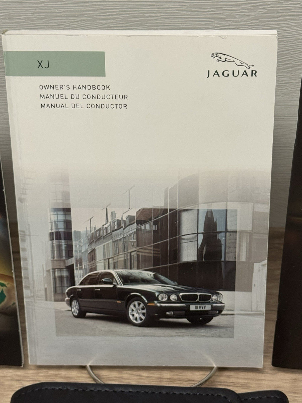2006 Jaguar XJ Genuine OEM Owner's Manual Set with Leather Jaguar Case