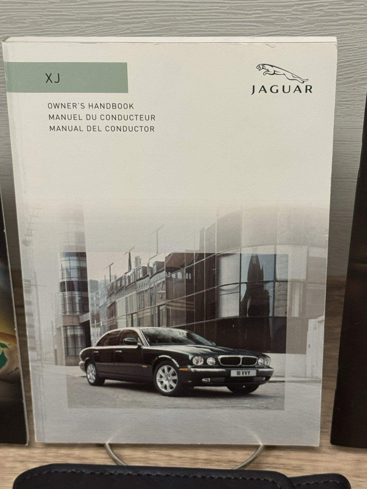 2006 Jaguar XJ Genuine OEM Owner's Manual Set with Leather Jaguar Case
