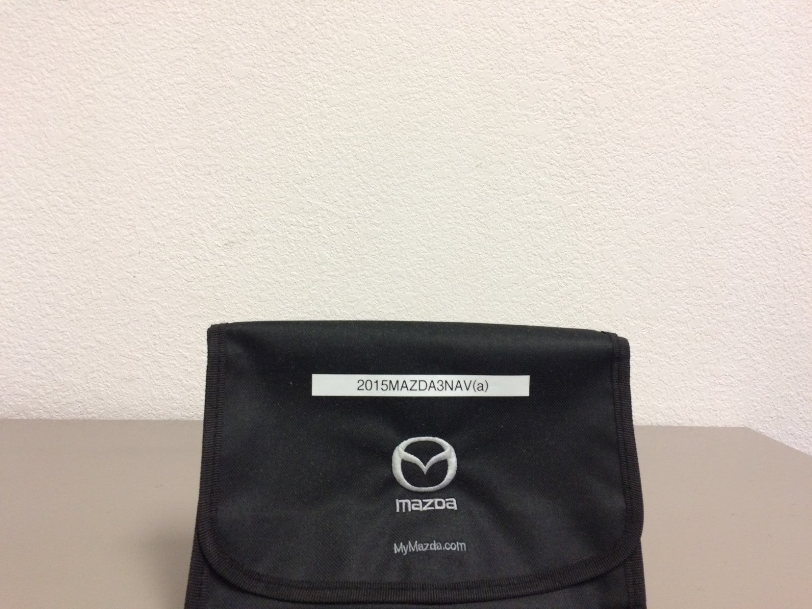 2015 Mazda 3 with Nav OEM Owner's Manual Set w/ Mazda 3 Case-Free Shipping!!!!!!