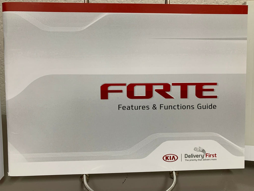 2019 Kia Forte Genuine OEM Owner's Manual Set w/Protective Case--Free Shipping!