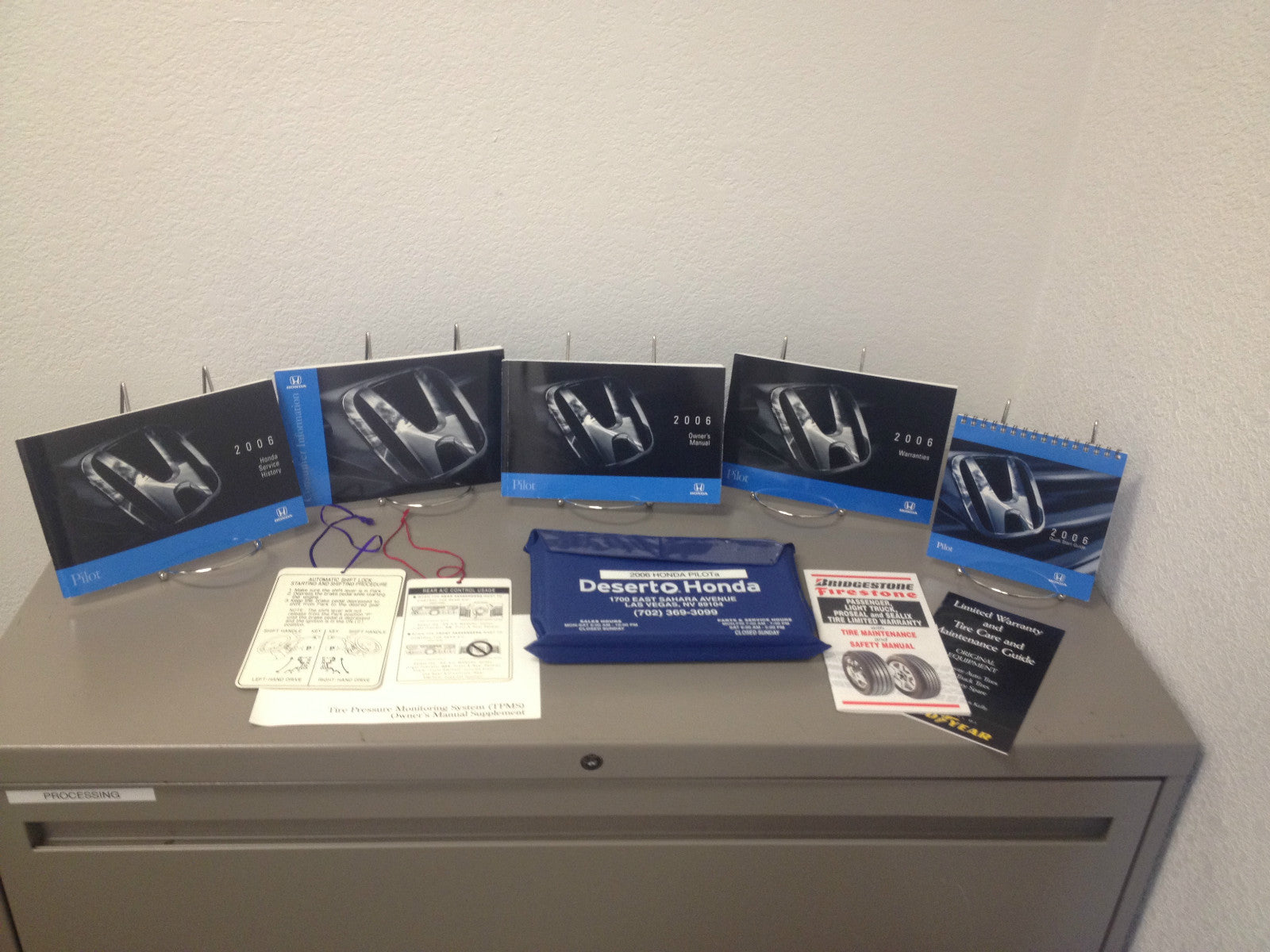 2006 Honda Pilot Genuine OEM Owner's Manual Set w/Protective Case--Free Shipping