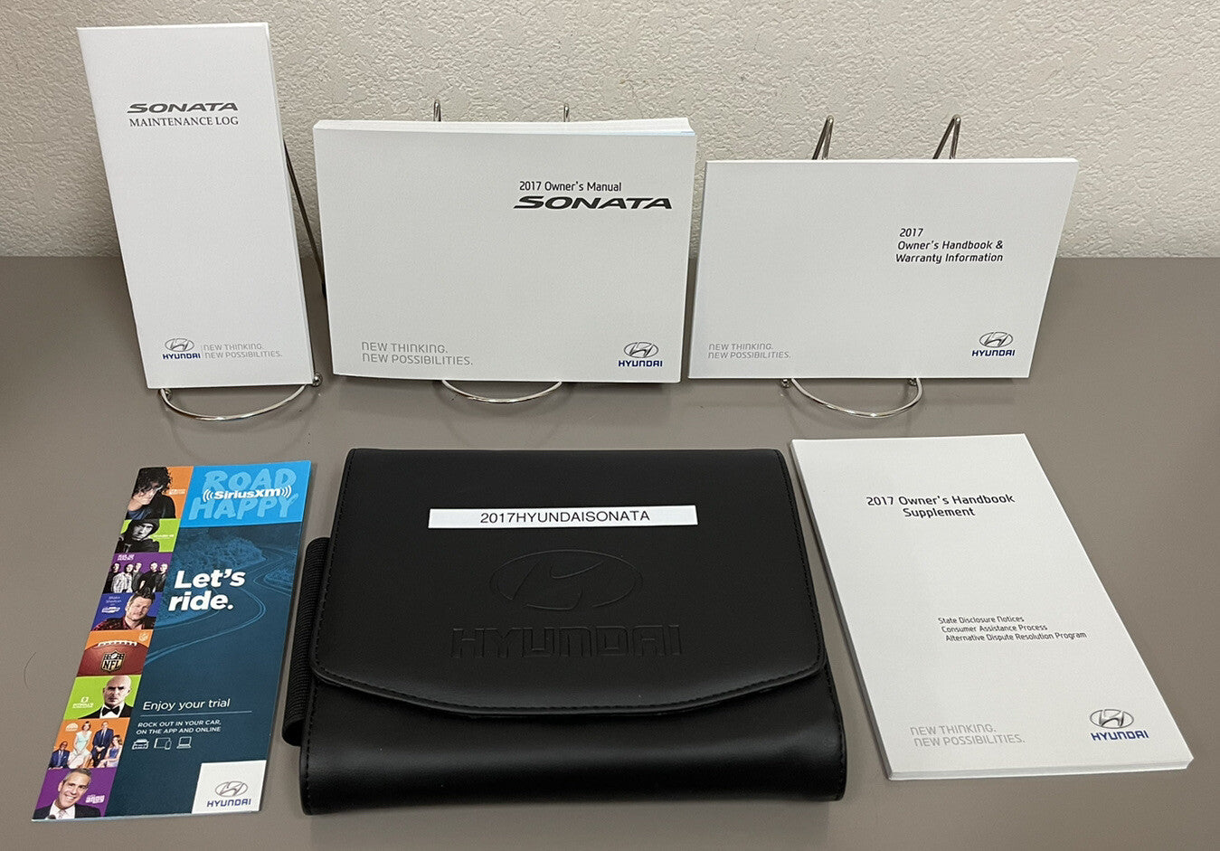 2017 Hyundai Sonata Genuine OEM Owner's Manual Set w/ Hyundai Case-Free Shipping