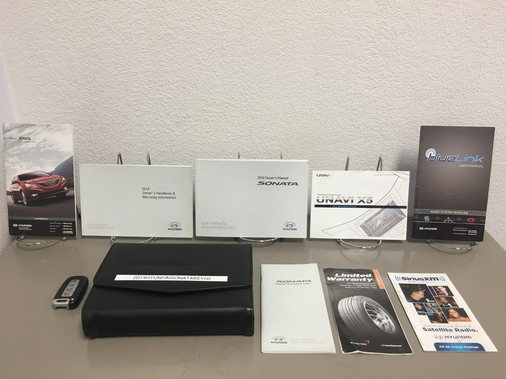 2014 Hyundai Sonata Genuine OEM Owner's Manual Set w/Case & Bonus Key FOB