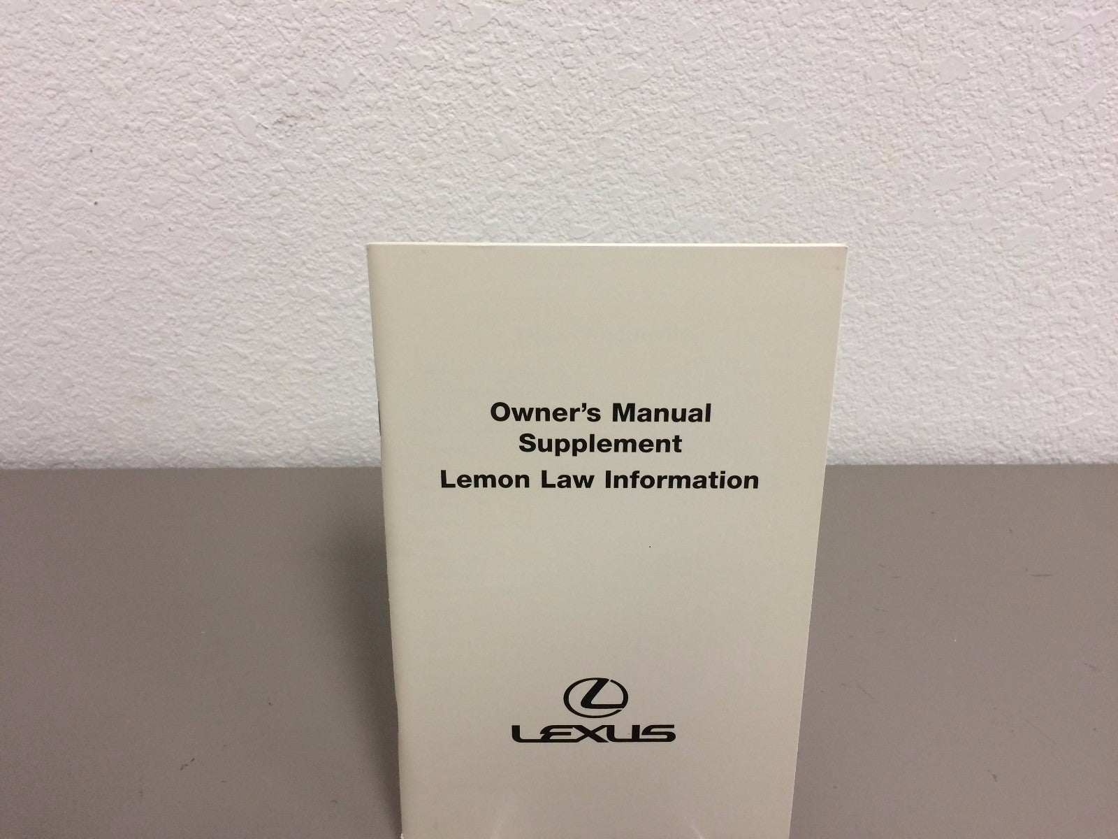 2002 Lexus ES 300 Genuine OEM Owner's Manual Set with Case -- Free Shipping!