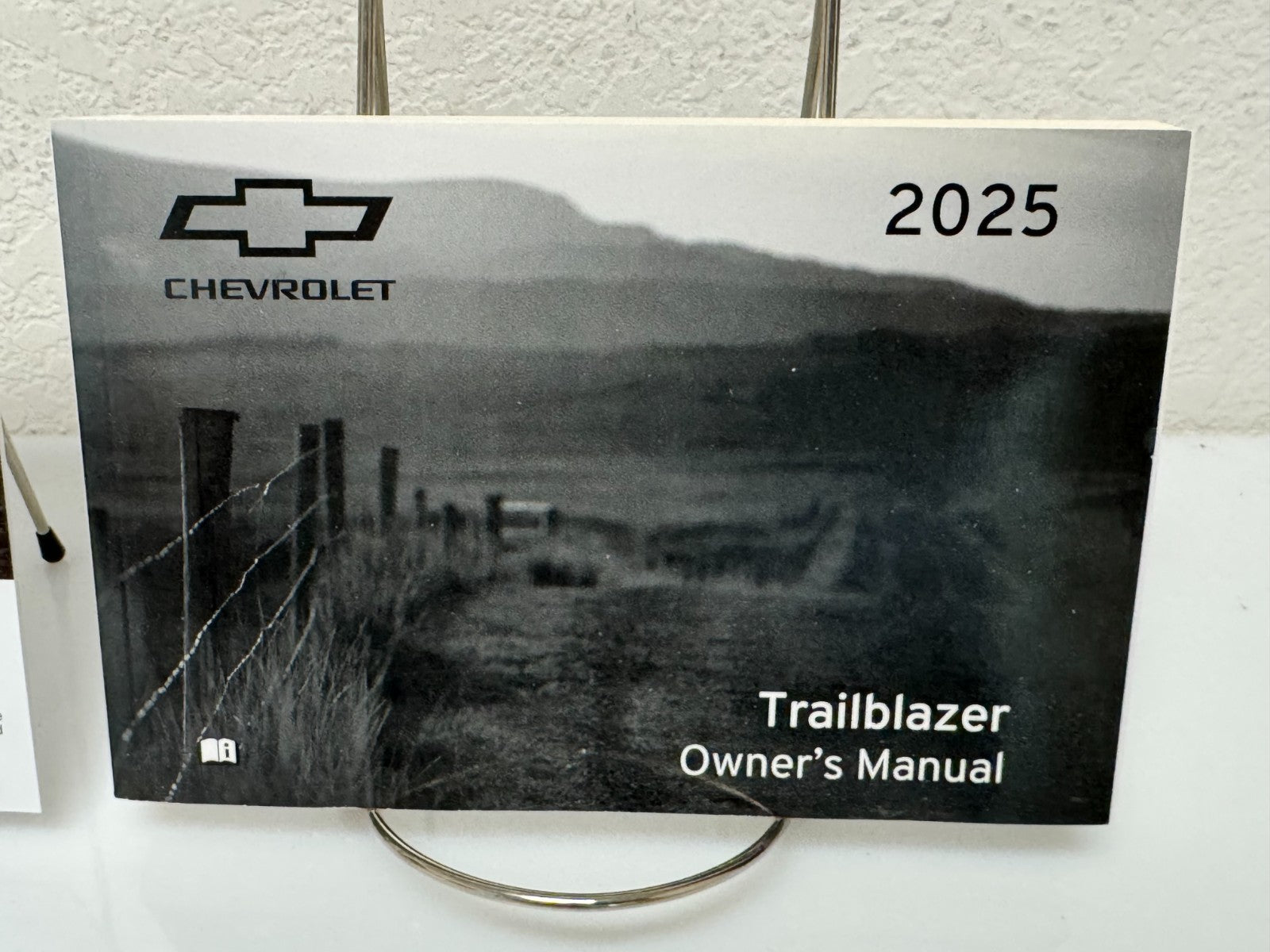 2025 Chevrolet Chevy Trailblazer Genuine OEM Owner's Manual