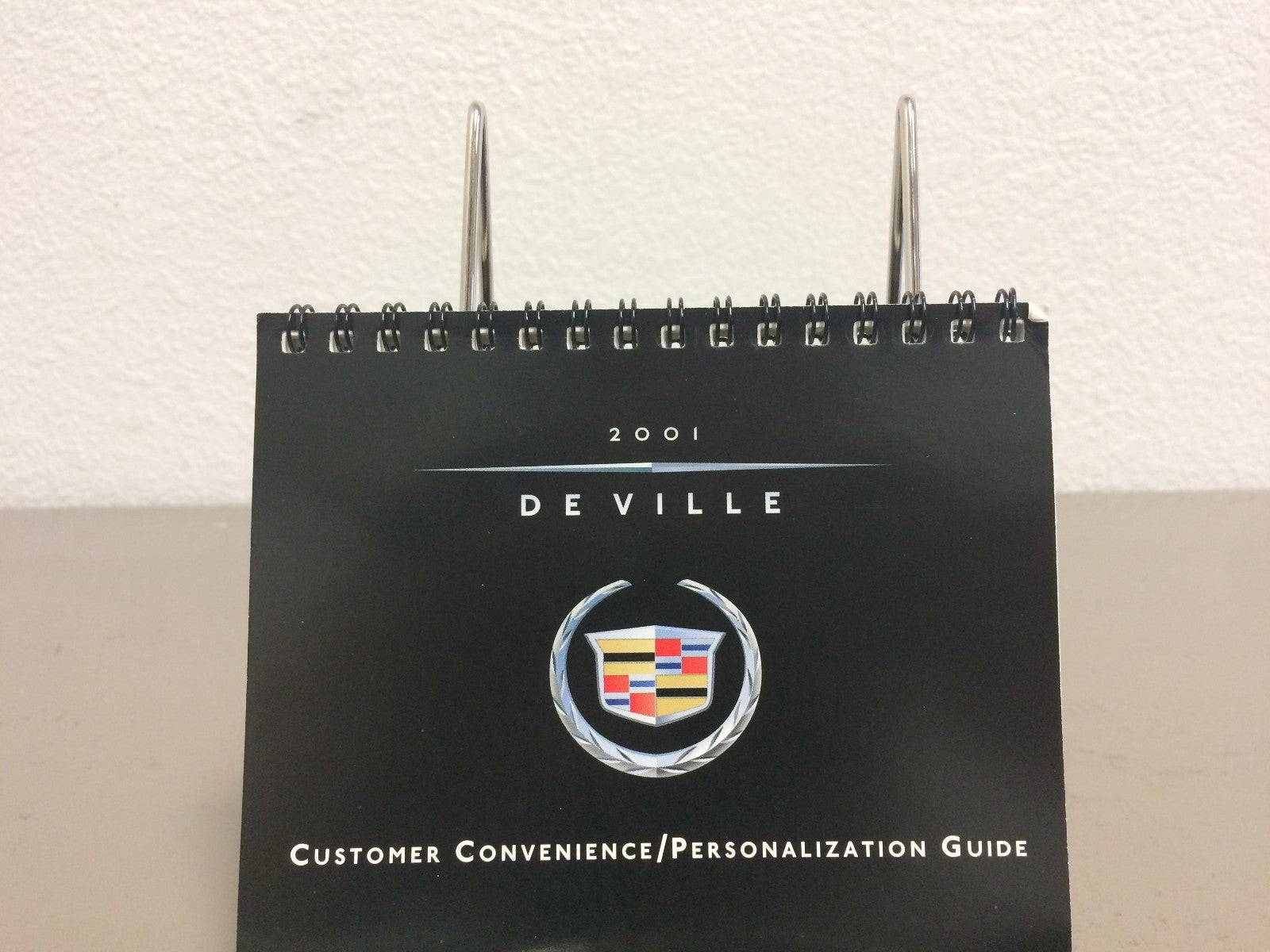 2001 Cadillac DeVille Genuine OEM Owner's Manual Set w/Case and Key FOB