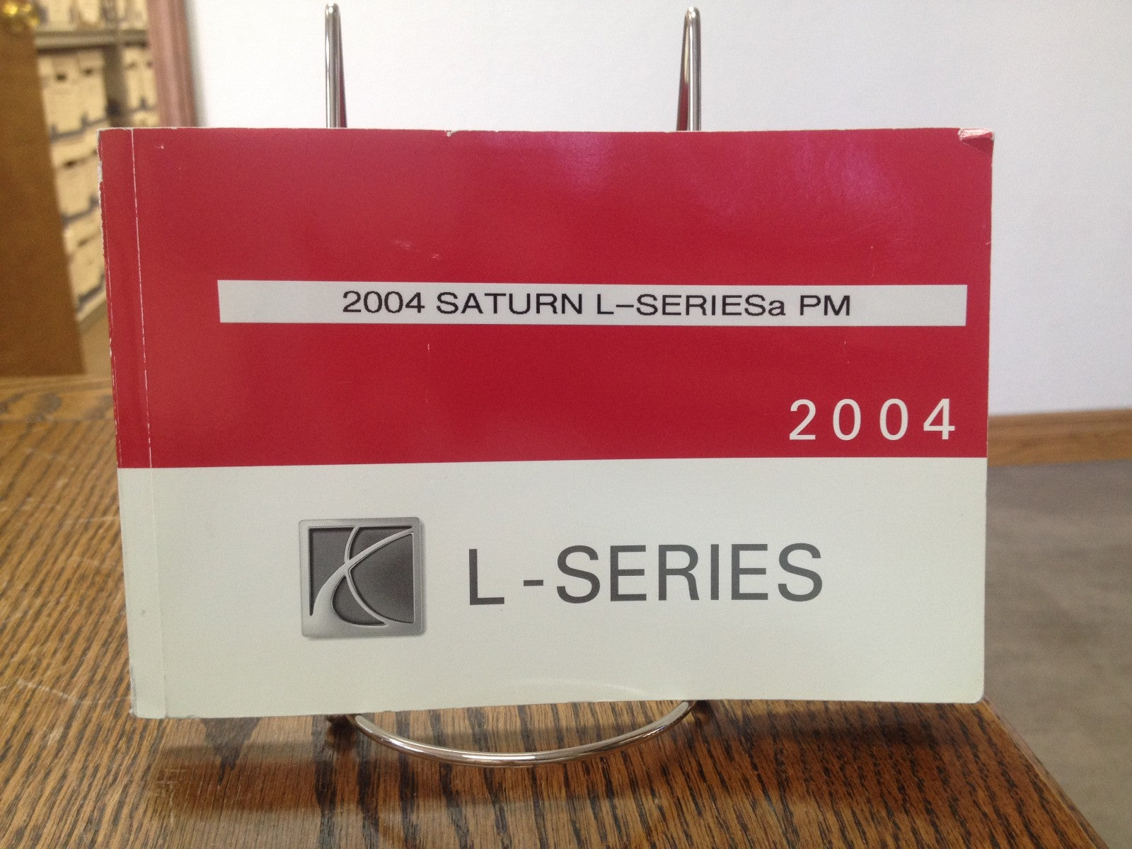 2004 Saturn L Series Genuine Factory OEM Owner's Manual