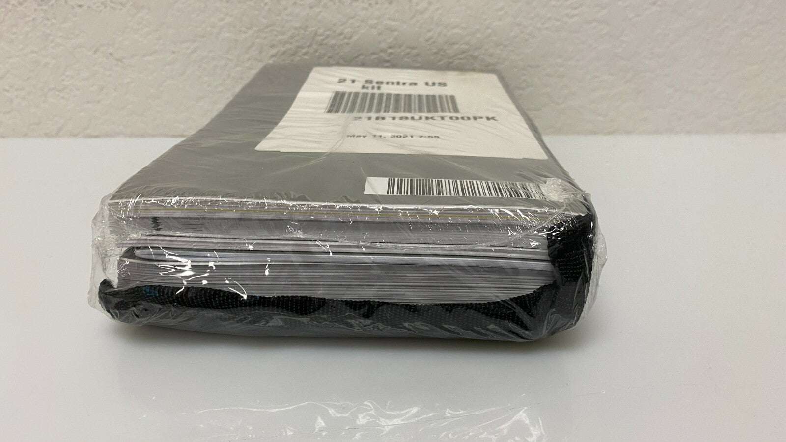 New Sealed 2021 Nissan Sentra Genuine OEM Owner's Manual w/case & Free Shipping!
