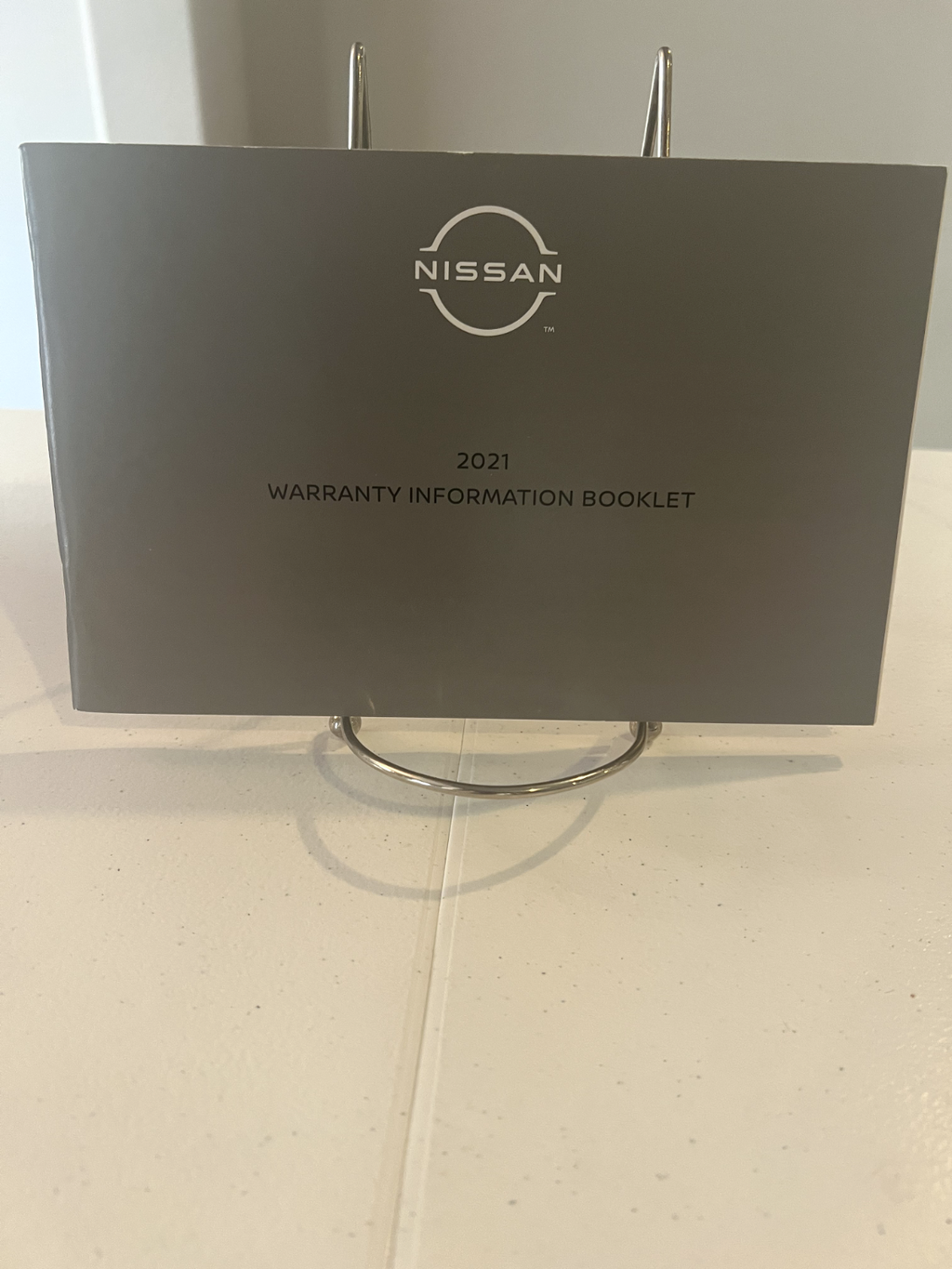 2021 Nissan Rogue OEM Owner's Manual Set W/Case, Free Shipping.