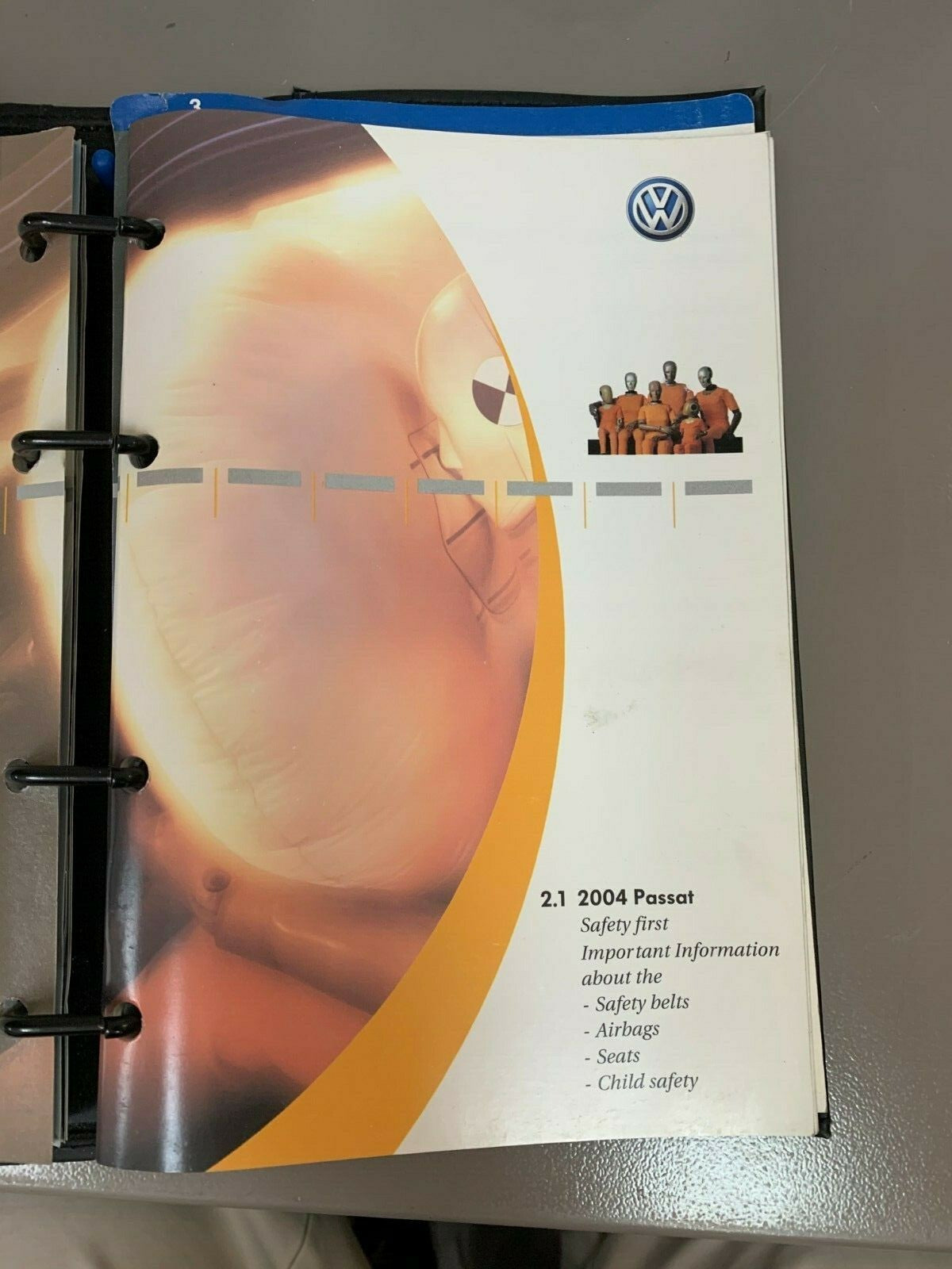 2004 VW Passat Genuine OEM Owners Manual Set w/VW Case--Fast Free Shipping!!!
