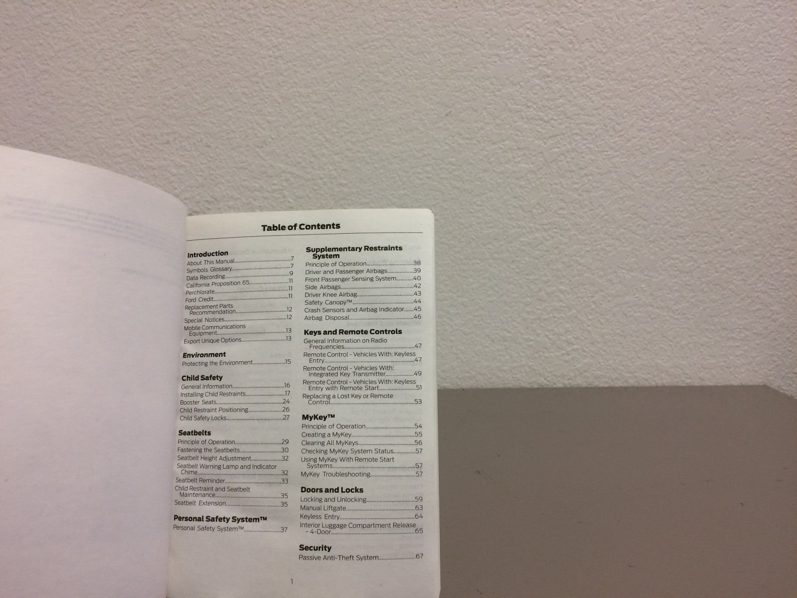 2017 Ford Focus Genuine OEM Owner's Manual Set w/ Supplements and Case