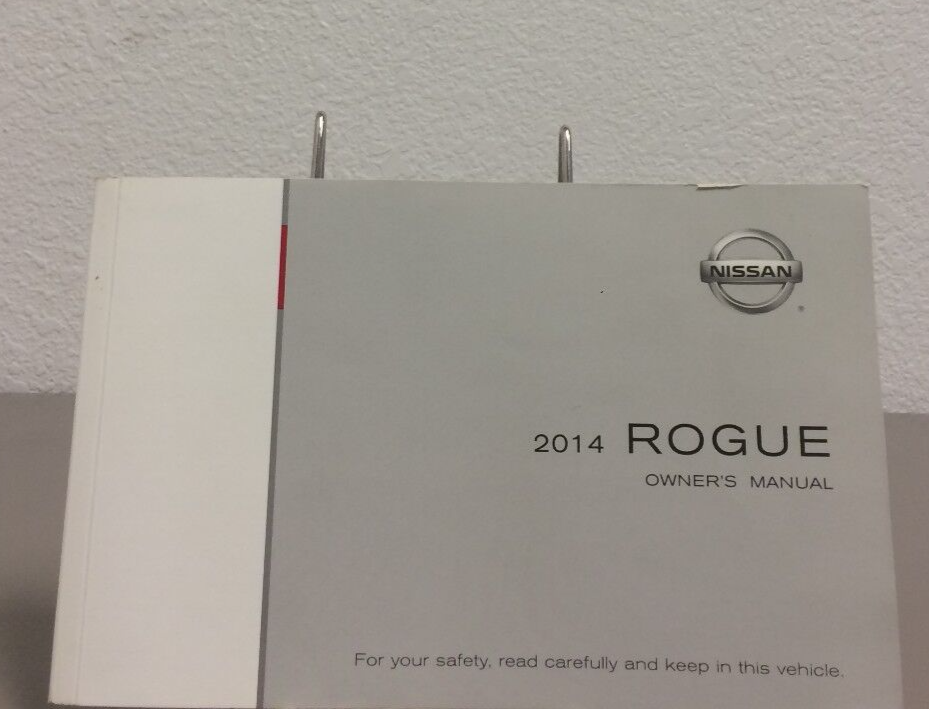 2014 Nissan Rogue Genuine OEM Owner's Manual Set w/Case & Navigation Manual