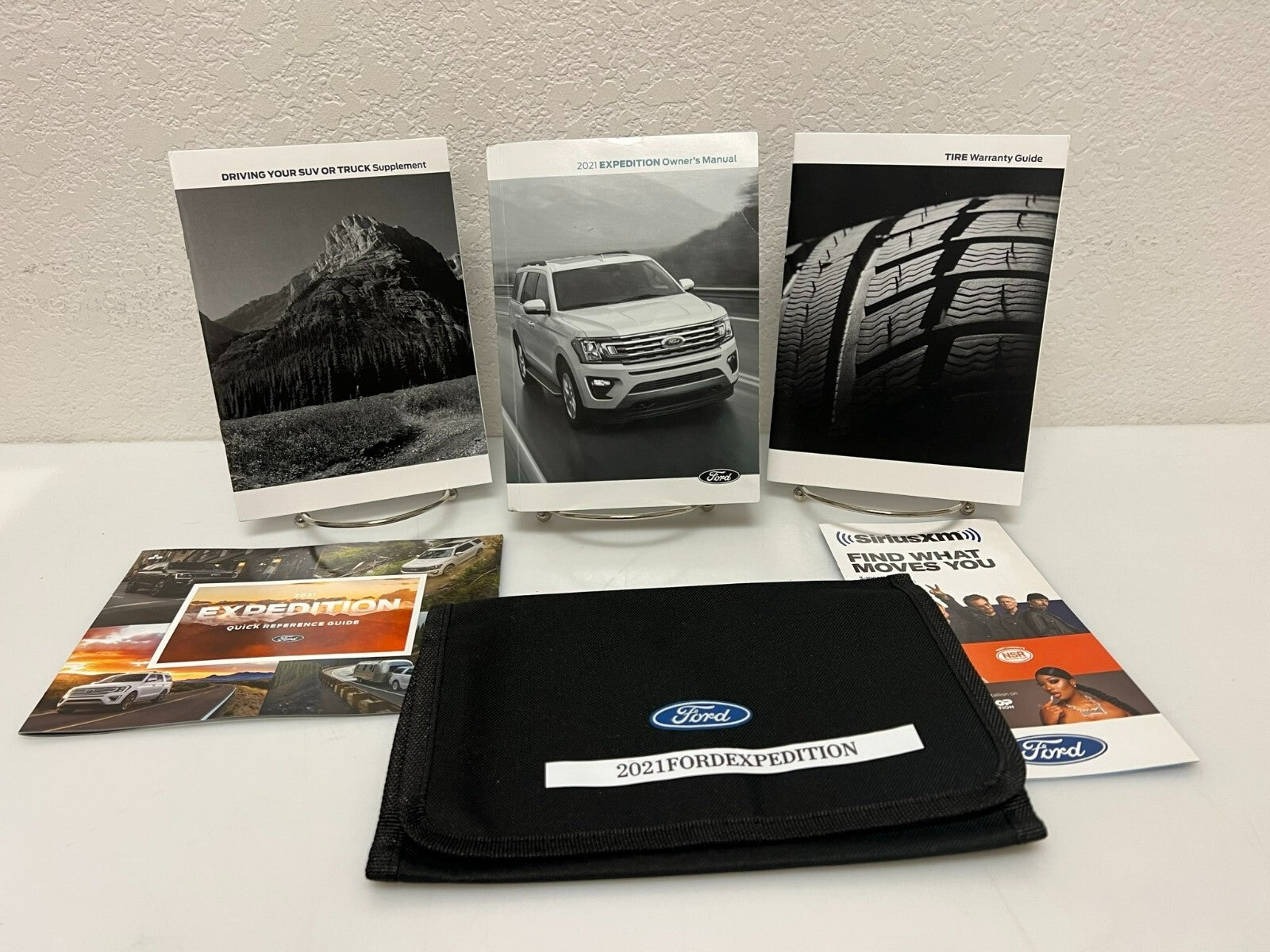 2021 Ford Expedition  OEM Owner's Manual Set w/ Logo Case, Free Shipping