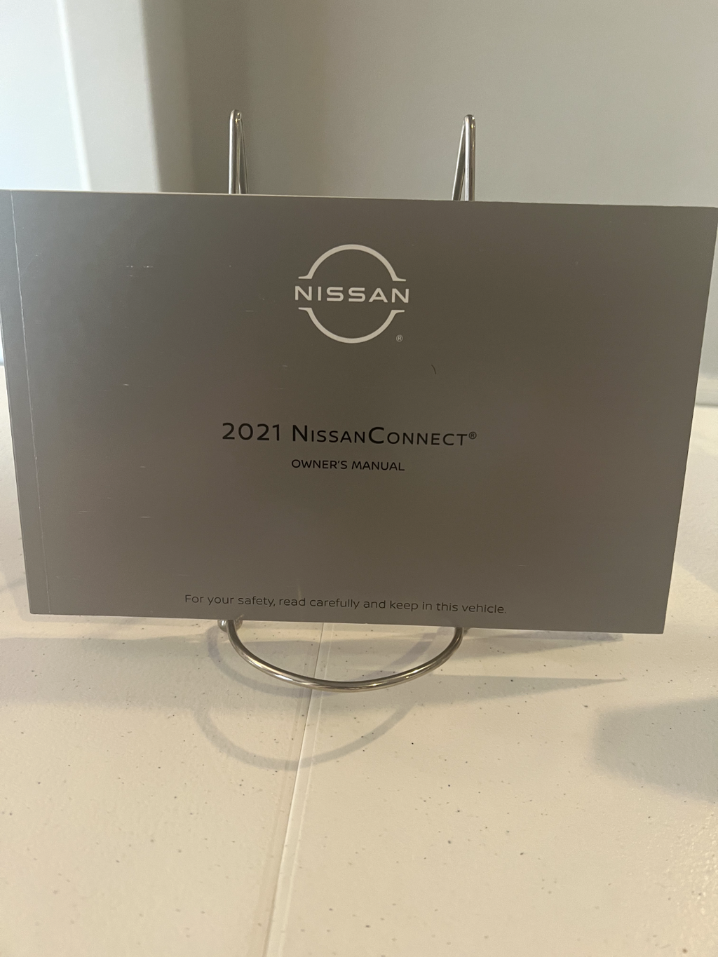 2021 Nissan Rogue OEM Owner's Manual Set W/Case, Free Shipping.