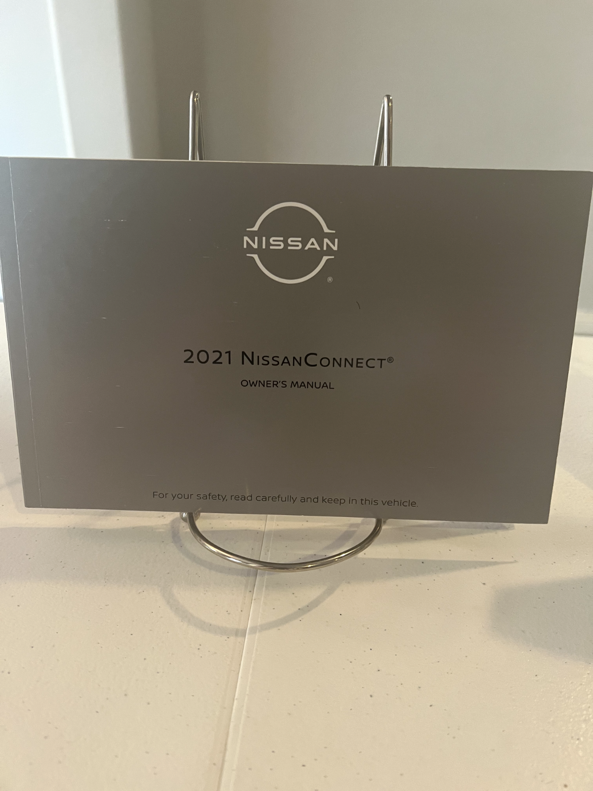2021 Nissan Rogue OEM Owner's Manual Set W/Case, Free Shipping.