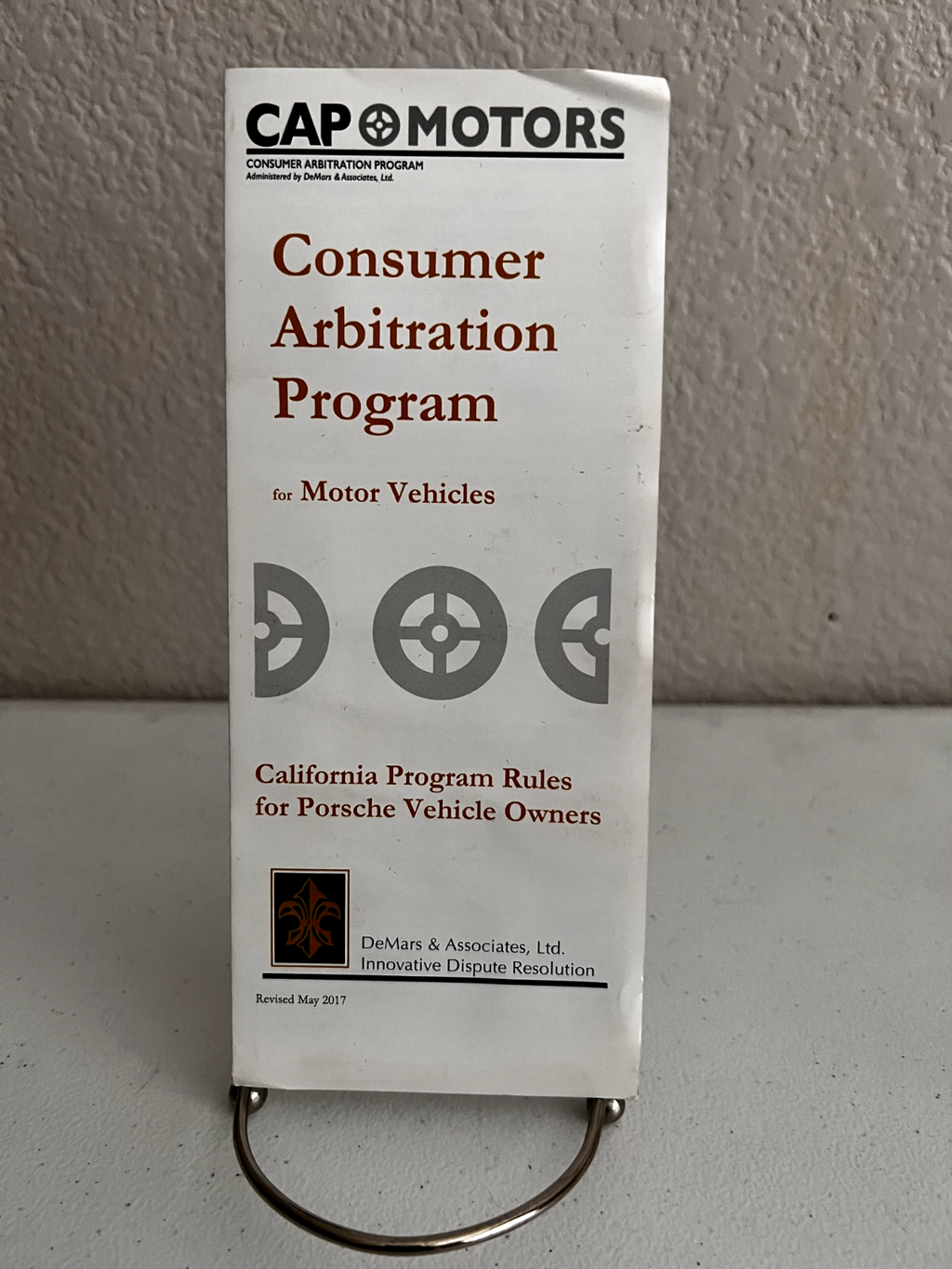 2019 Porsche Cayenne OEM Owner's Manual w/ several supplementals and logo case.