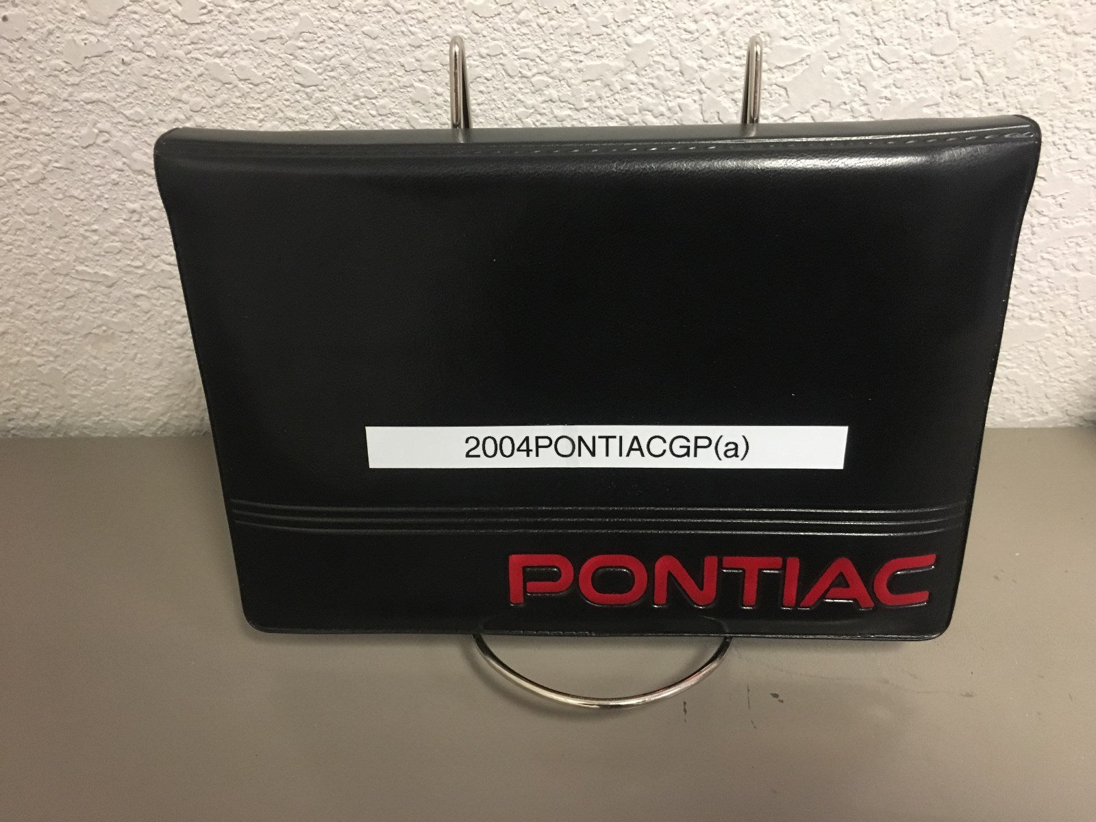2004 Pontiac Grand Prix Genuine OEM Owner's Manual Set with Case-Free Shipping!
