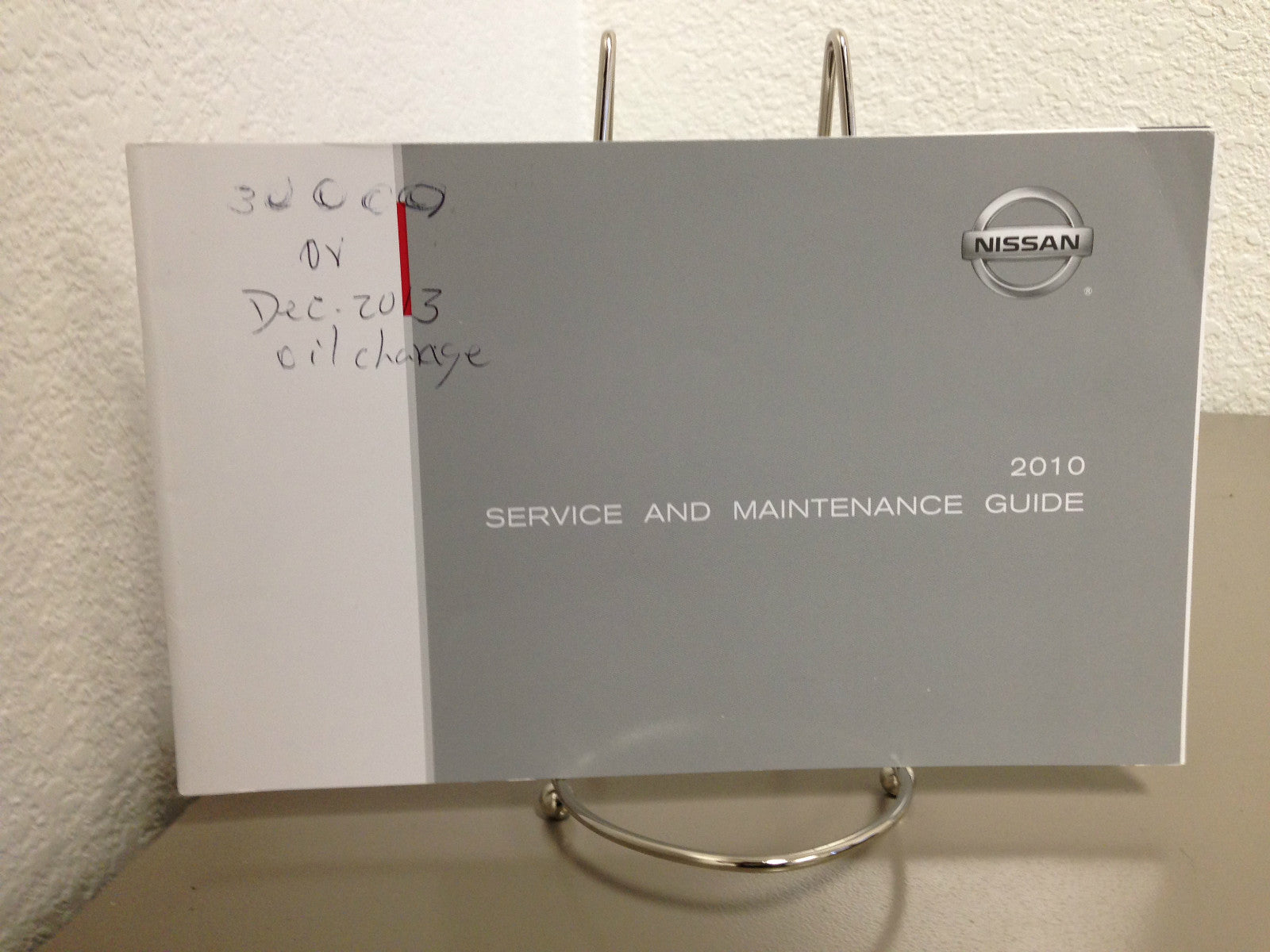 2010 Nissan Versa Genuine OEM Owner's Manual Set with Case - Fast Free Shipping
