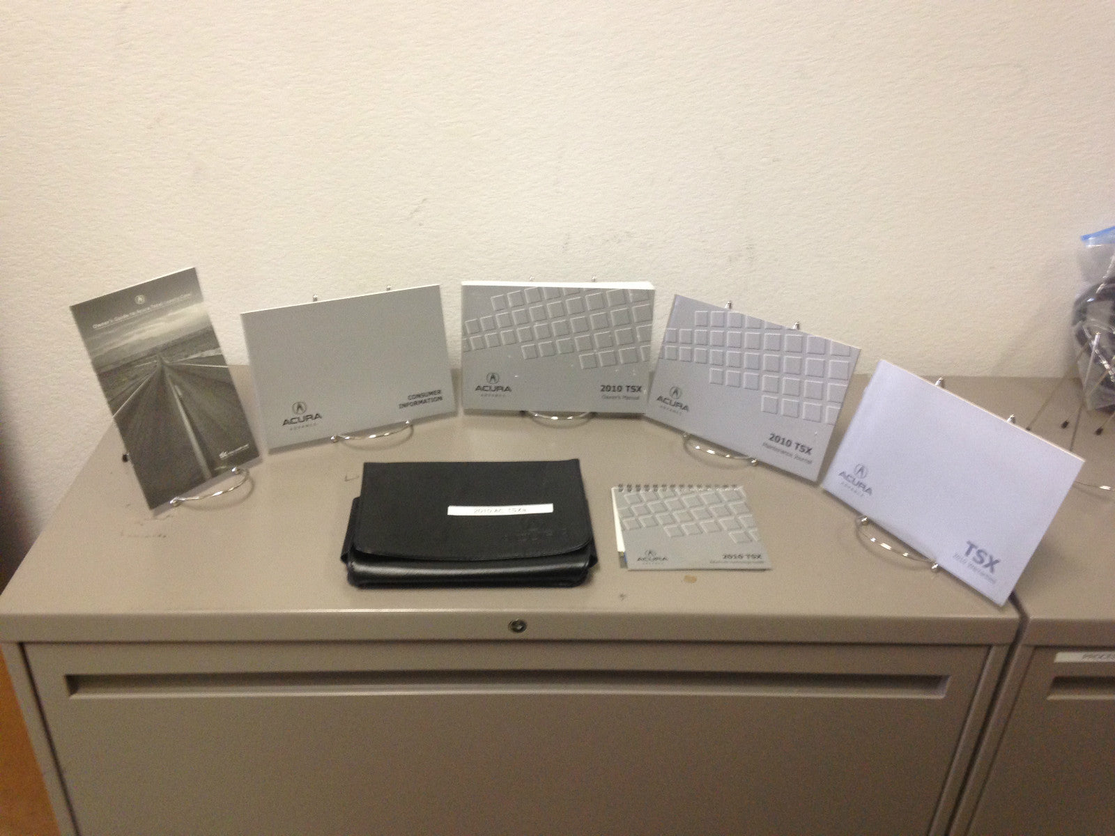 2010 Acura TSX Genuine OEM Owner's Manual Set w/Technology Manual & Acura Case
