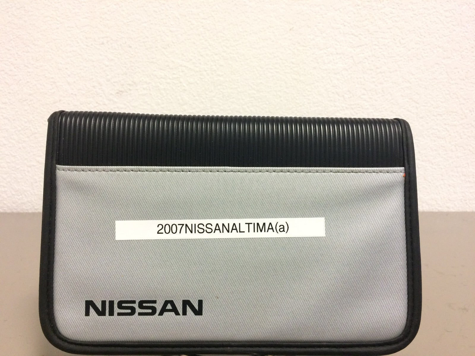 2007 Nissan Altima Genuine OEM Owner's Manual Set with Case--Free Shipping!