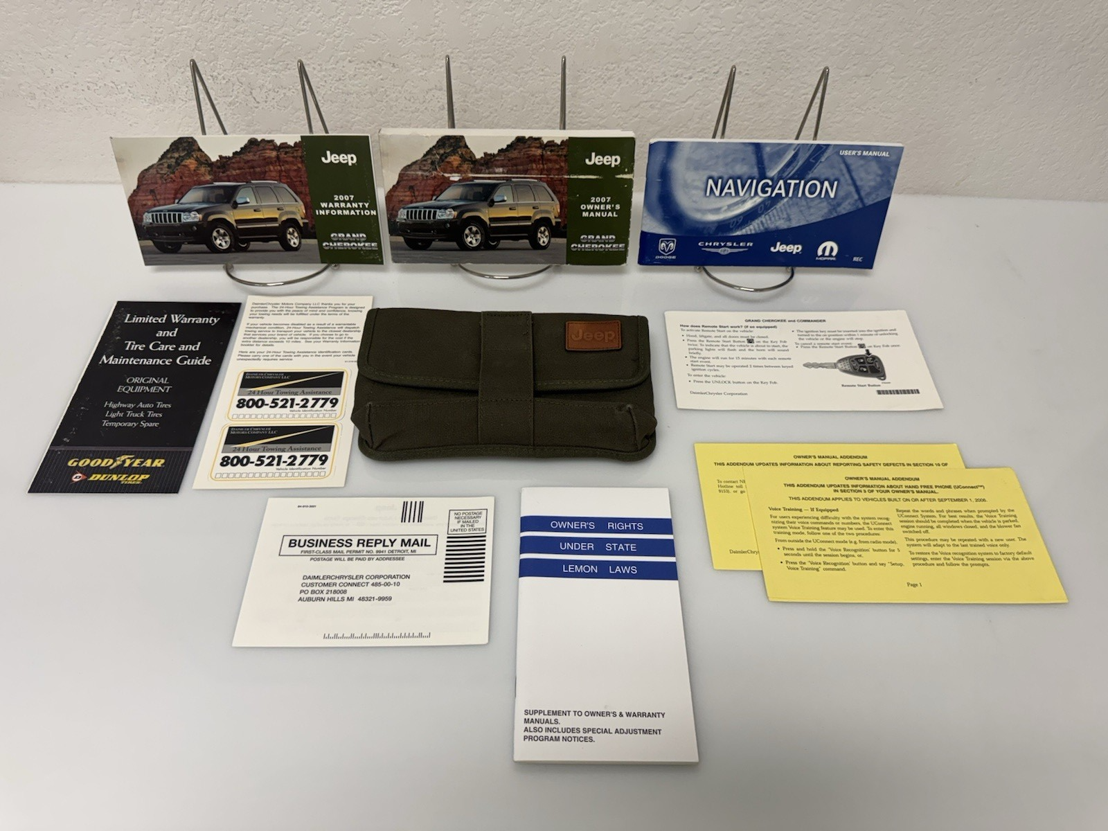 2007 Jeep Grand Cherokee Genuine OEM Owner's Manual Set w/Jeep Case & Navigation