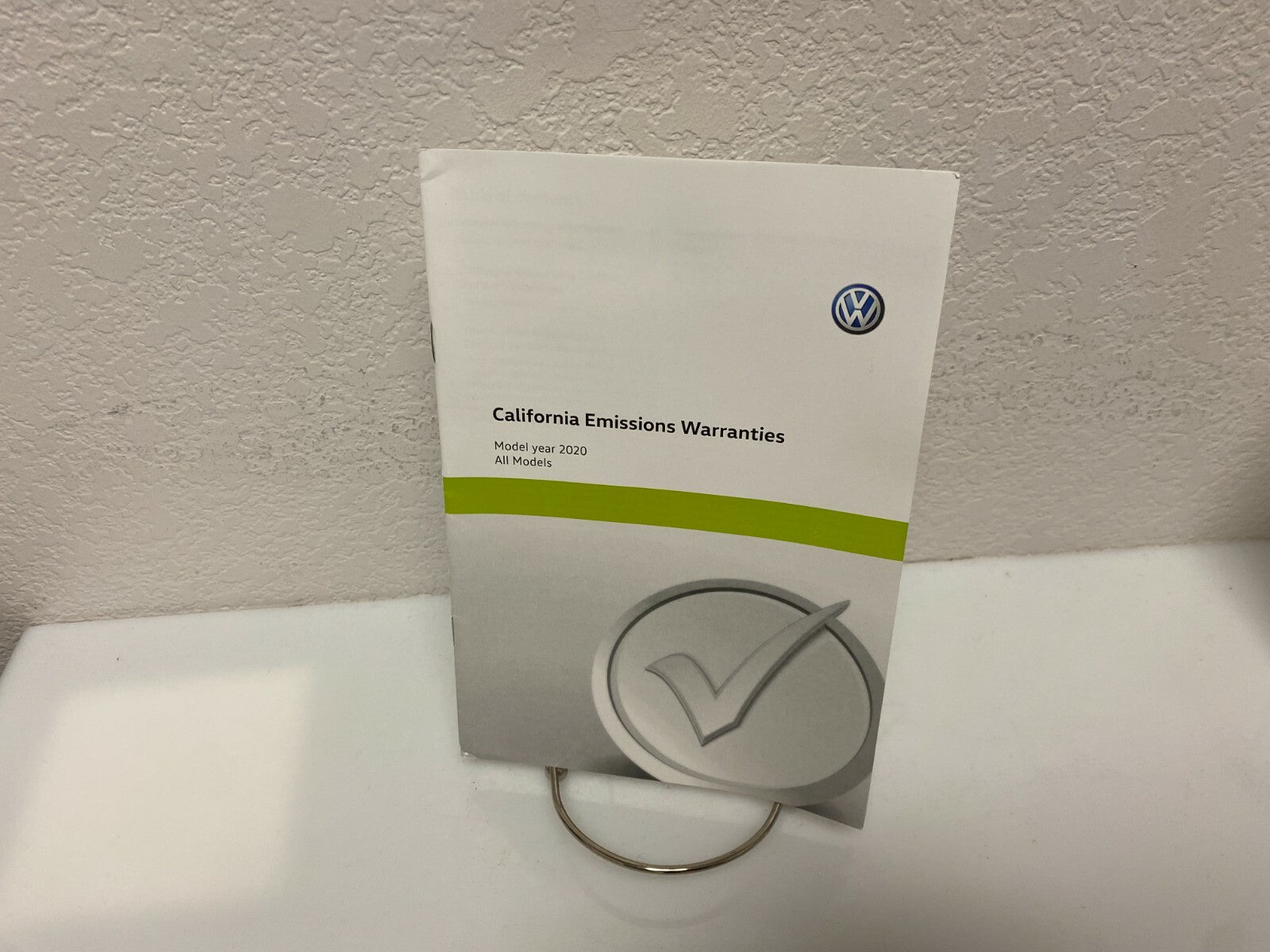 2020 Volkswagen Atlas Cross Sport Owner's Manual Set w/case and free shipping
