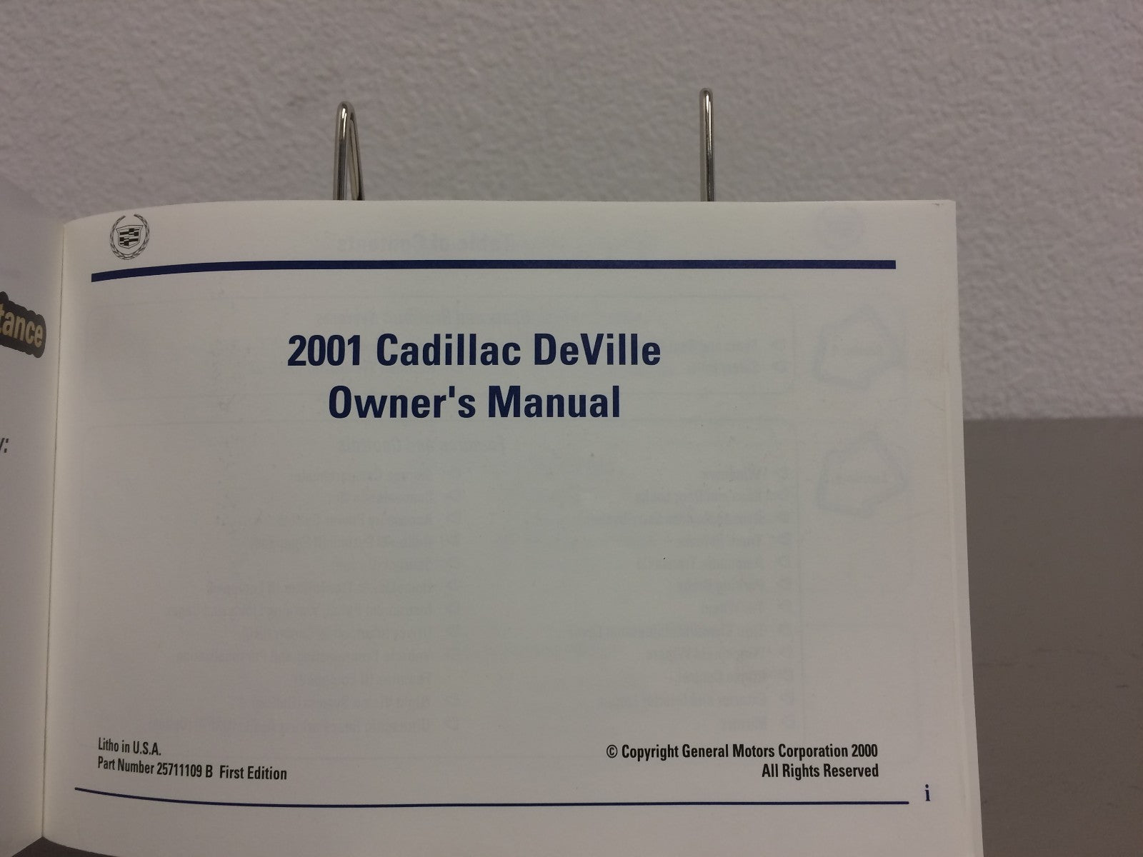 2001 Cadillac DeVille Genuine OEM Owner's Manual Set w/Case and Key FOB