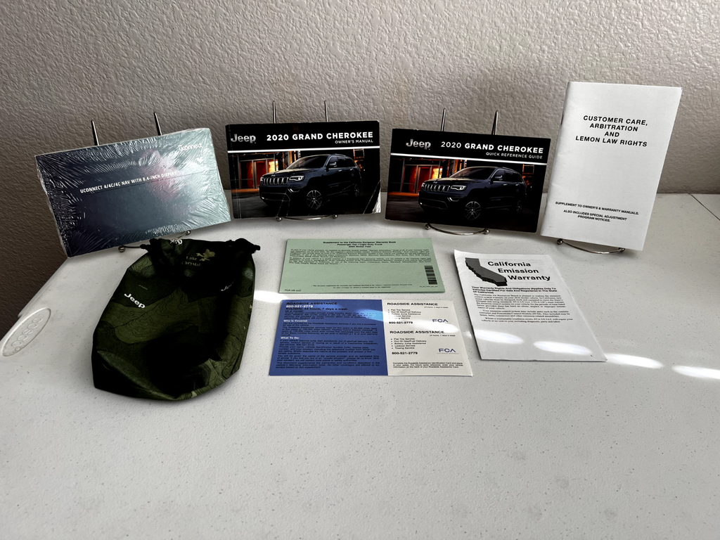 2020 Jeep Grand Cherokee OEM Owner's Manual w/Jeep Case Free Shipping
