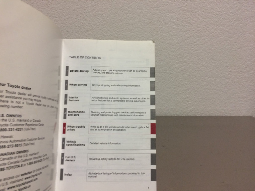 2008 Toyota Prius Genuine OEM Owner's Manual in Good to Very Good Condition