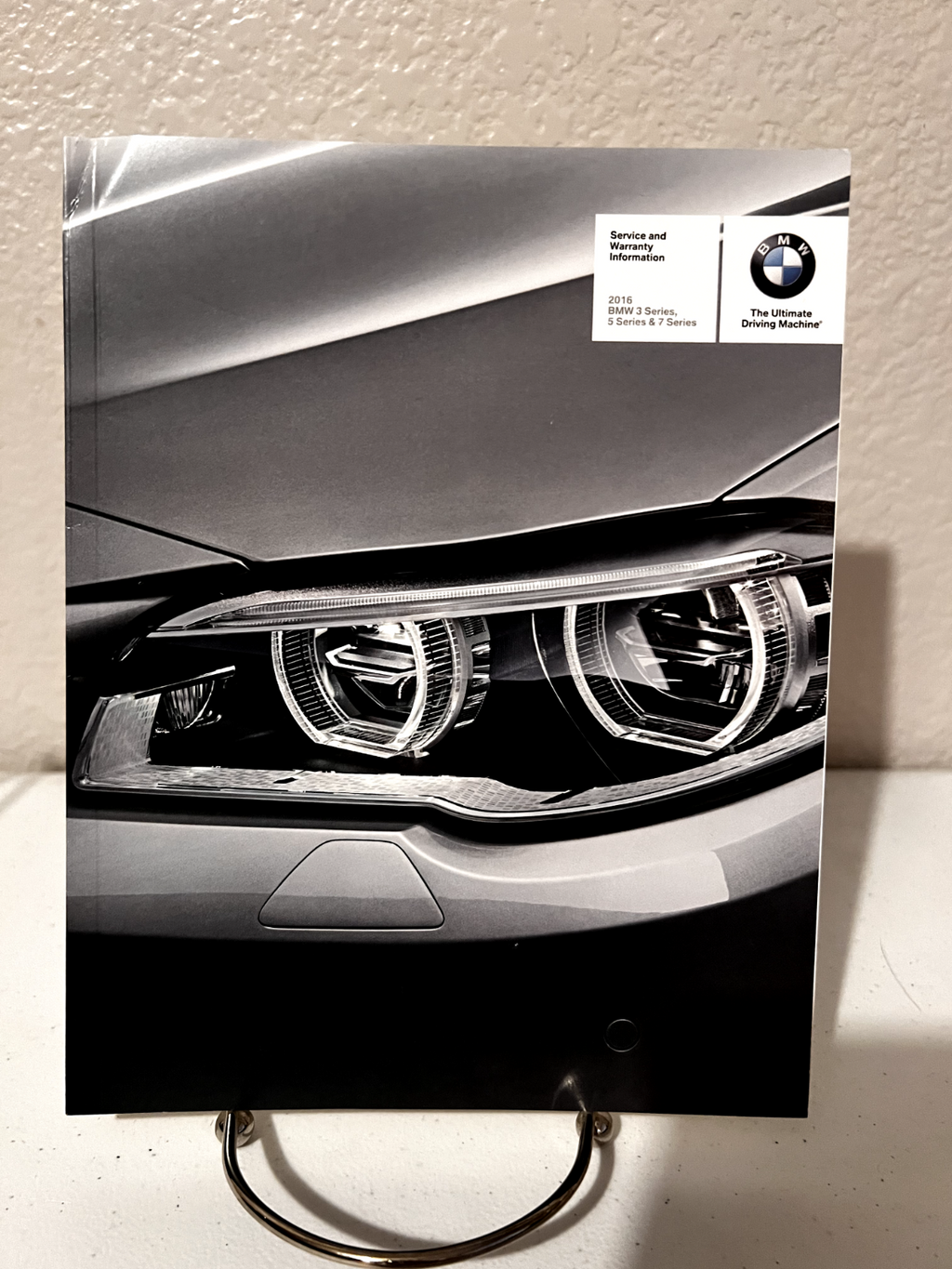 2016 BMW 5 Series Sedan Owner's Manual set w/ Supplements includes BMW logo case