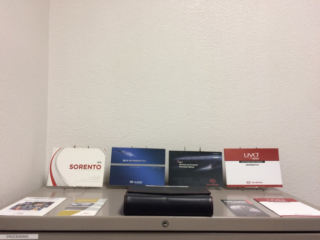 2014 Kia Sorento Genuine OEM Owner's Manual Set w/Kia Case & UVO--Free Shipping!
