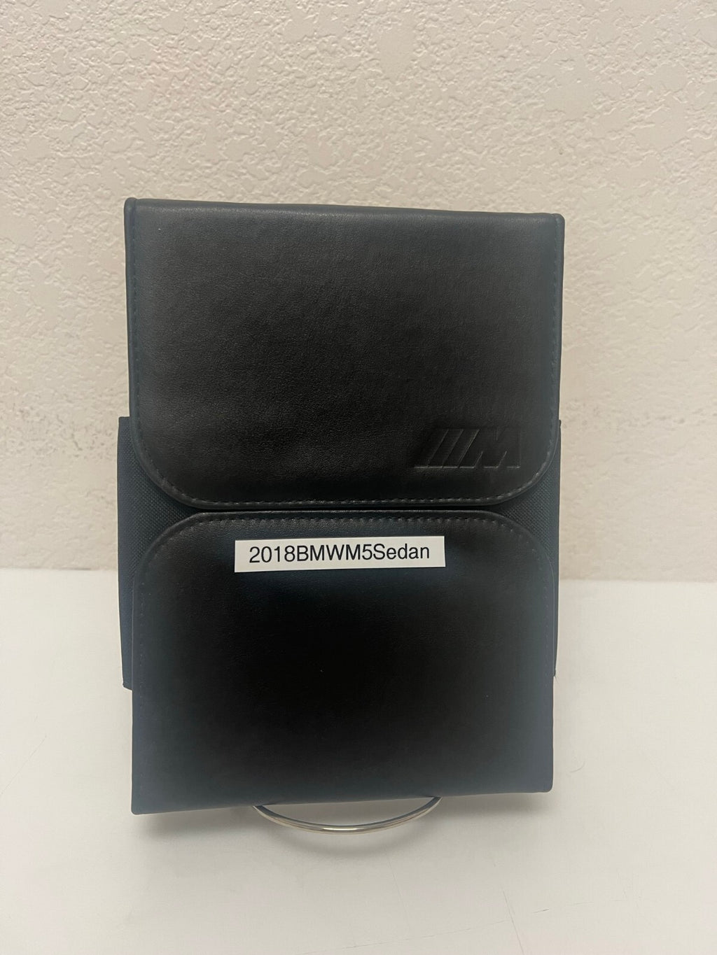 2018 BMW M5 Sedan OEM Owner's Manual Set w/ Case--Free Shipping!
